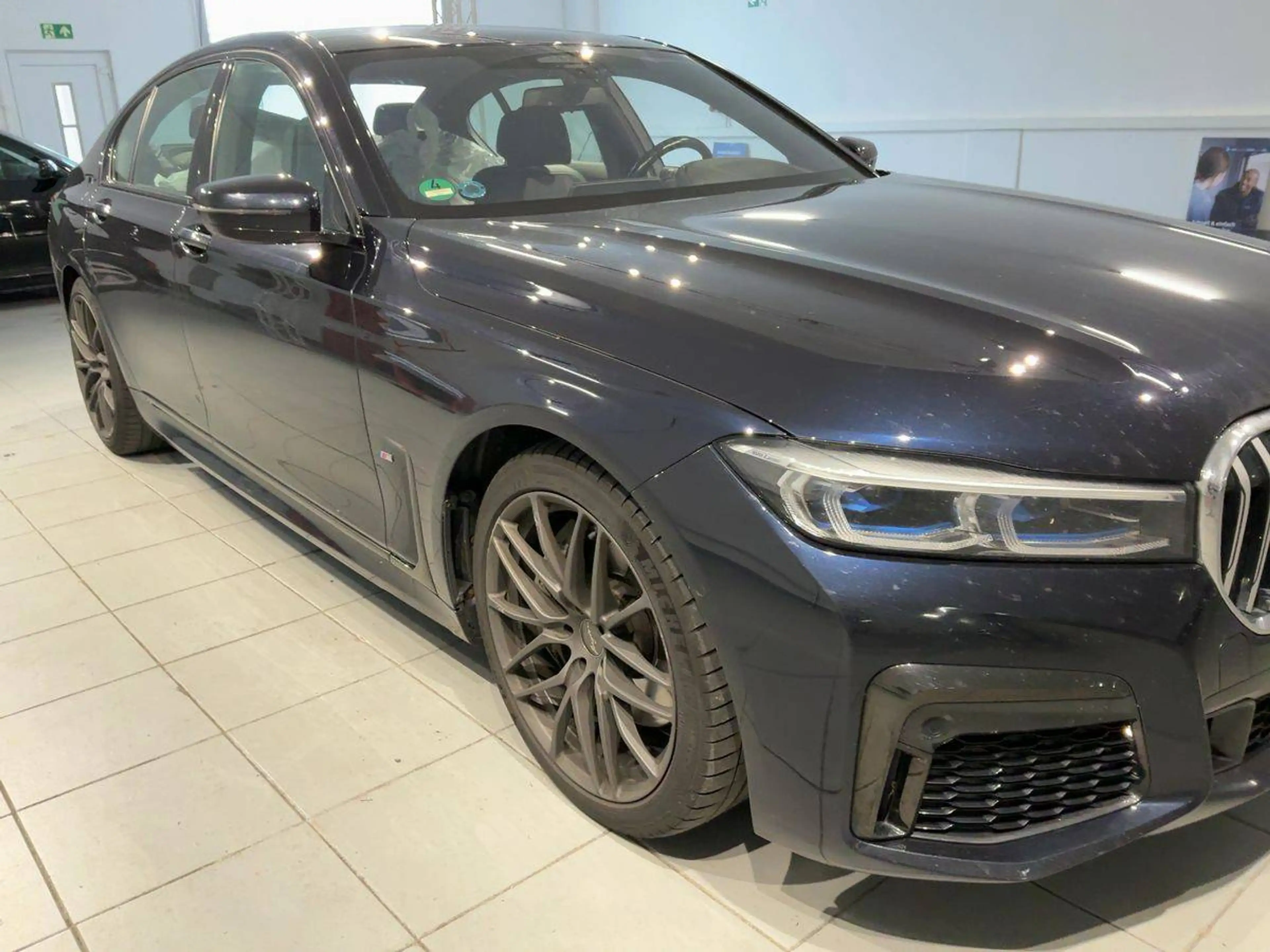BMW 740 740 d xDrive M Sport — photo 3