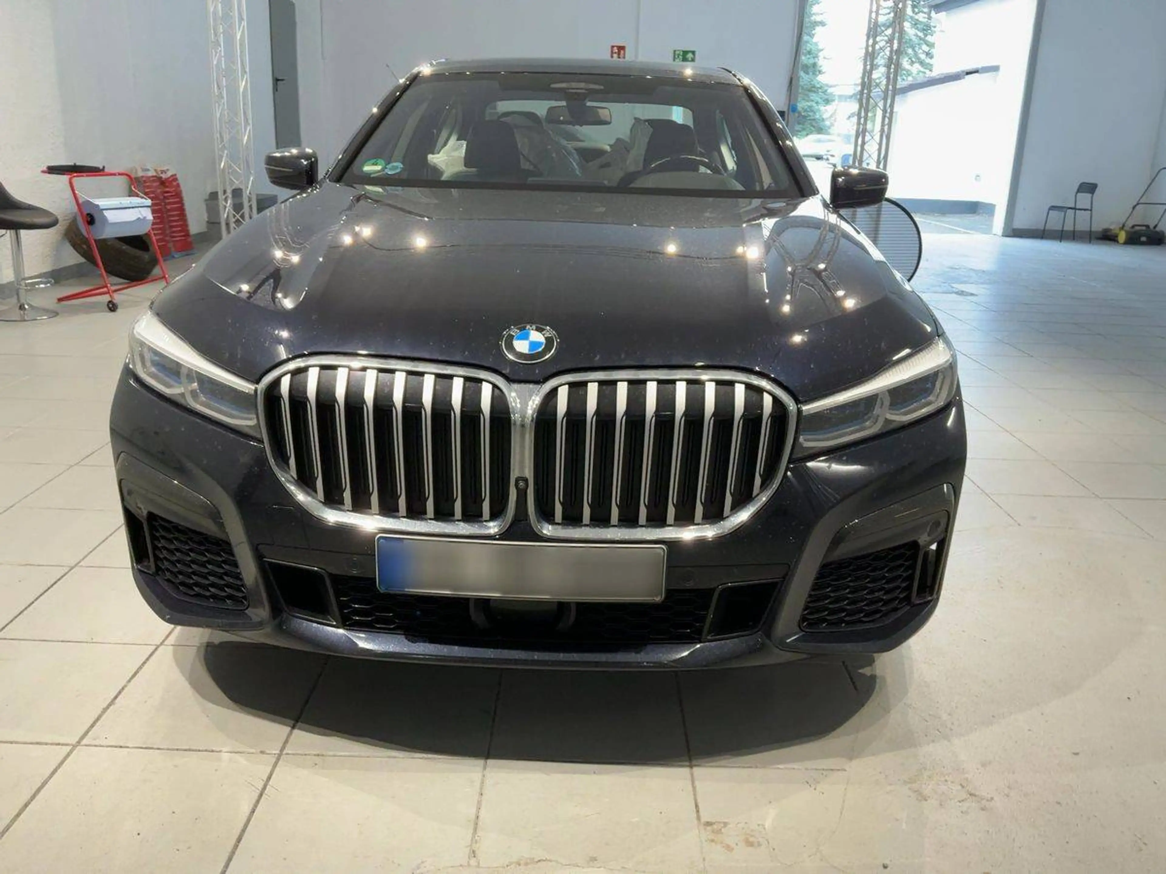 BMW 740 740 d xDrive M Sport — photo 5