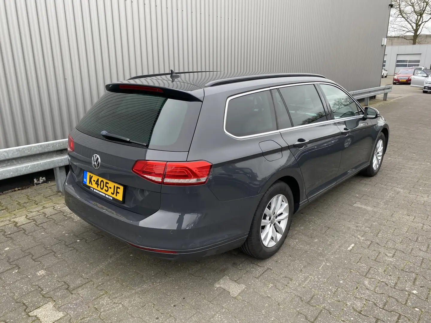 Volkswagen Passat Variant 1.4 TSI ACT Highline 164Dkm, Clima, Stoelvw, Navi, Grijs - 2