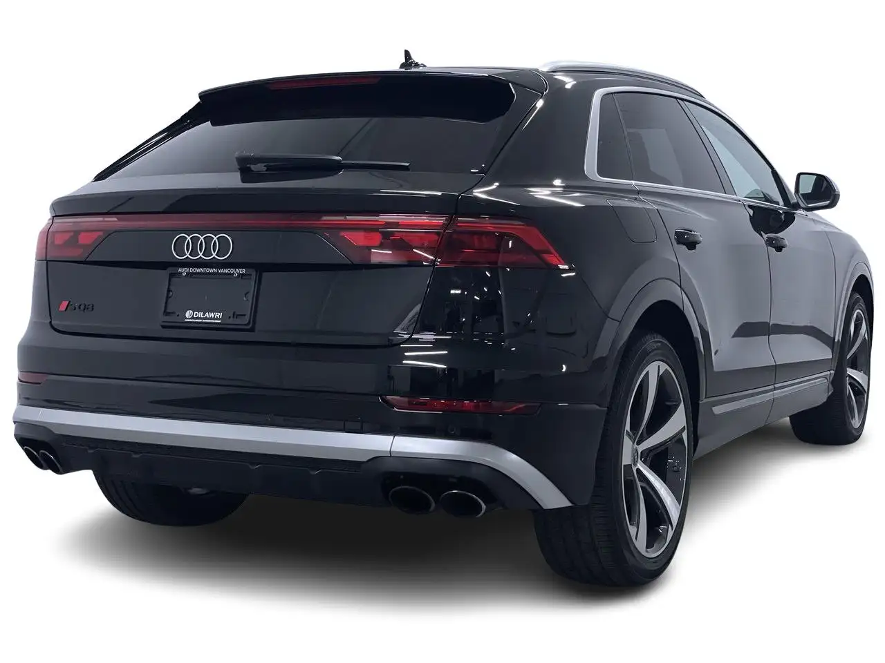 Audi SQ8 снимка Audi SQ8