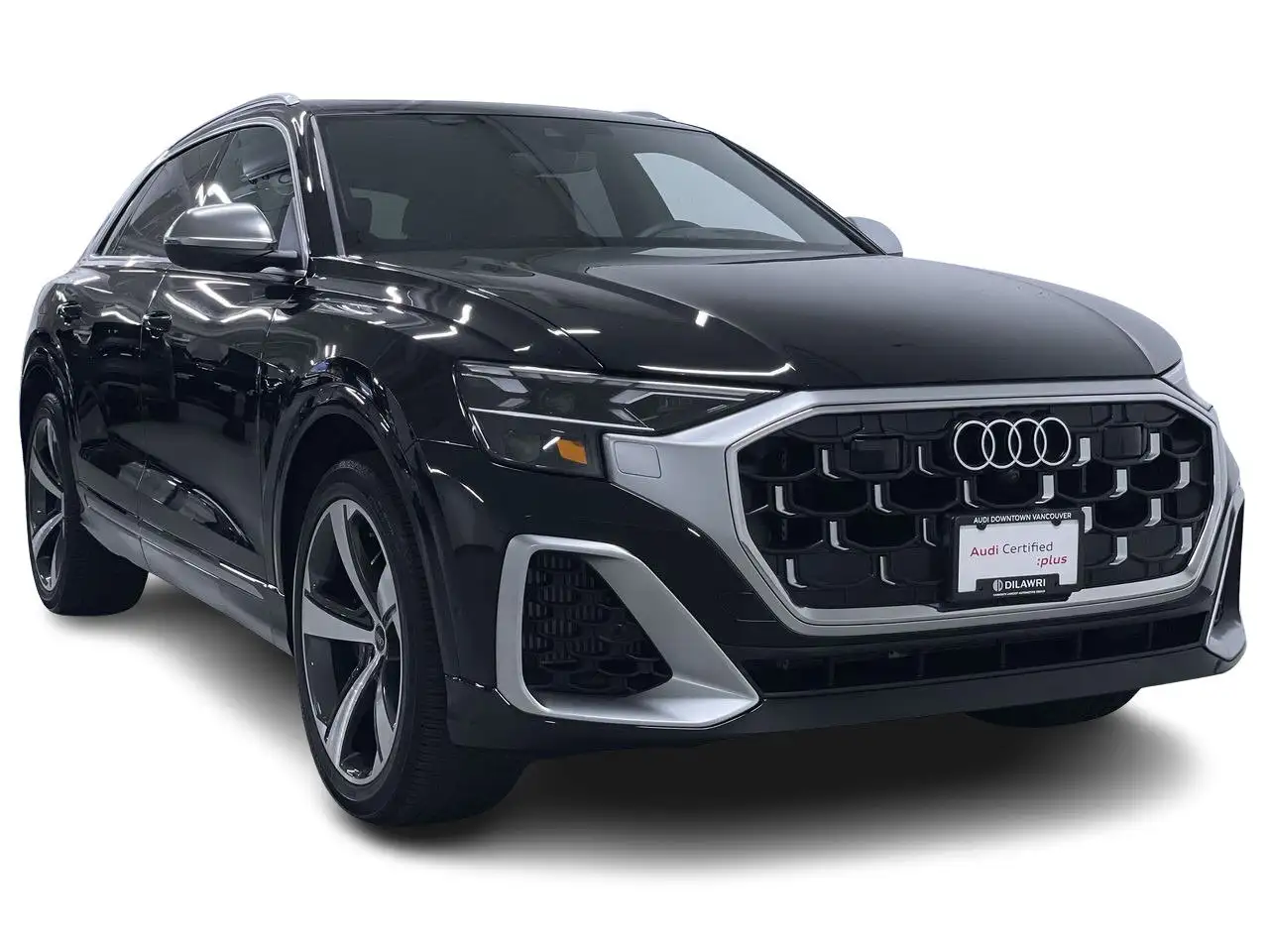 Audi SQ8 снимка Audi SQ8