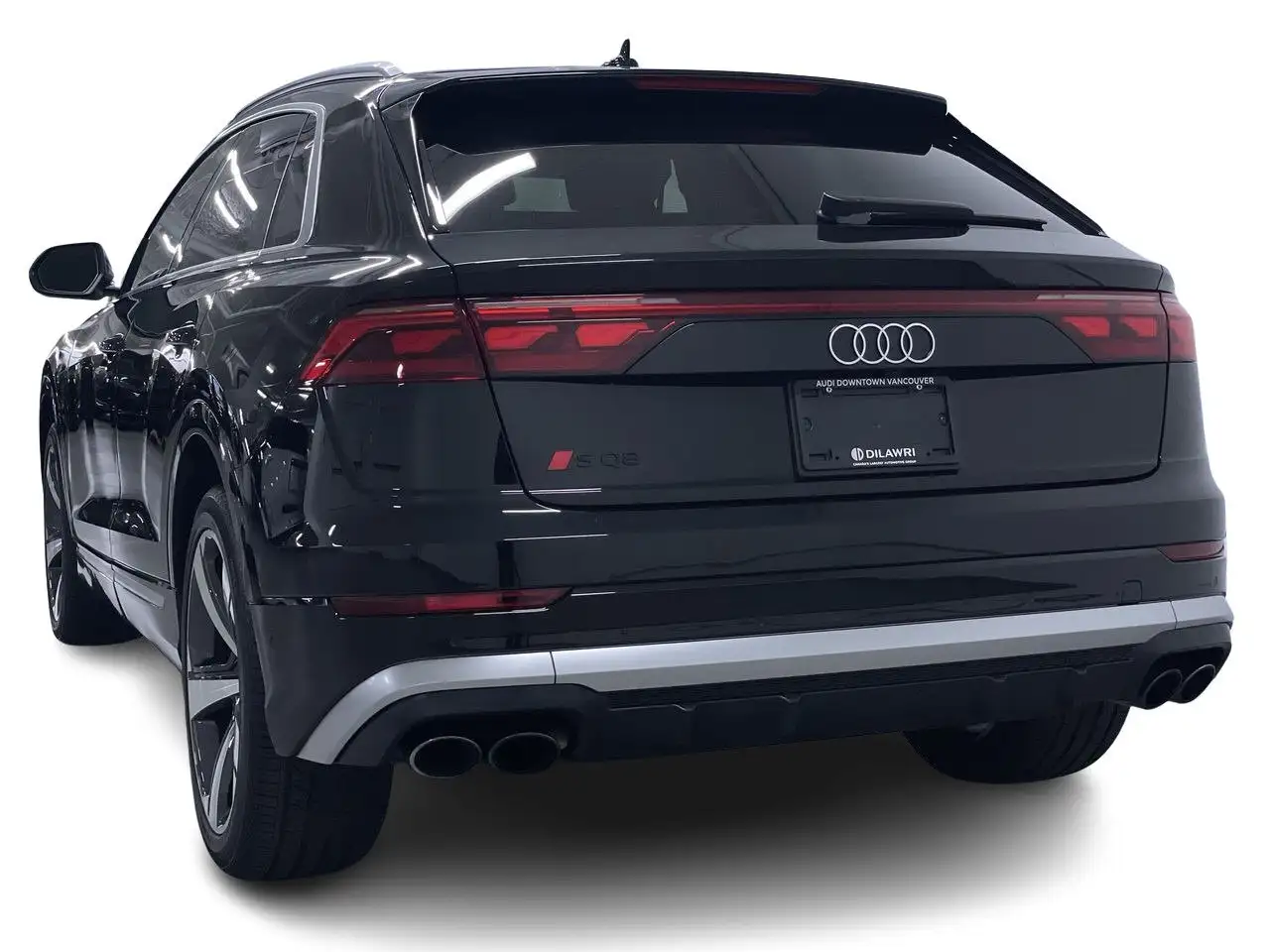 Audi SQ8 снимка Audi SQ8