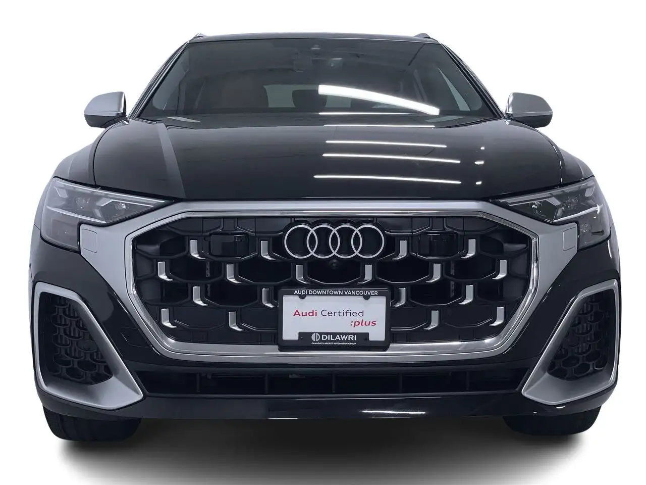 Audi SQ8 снимка Audi SQ8
