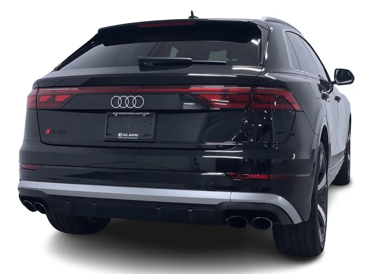 Audi SQ8 снимка Audi SQ8