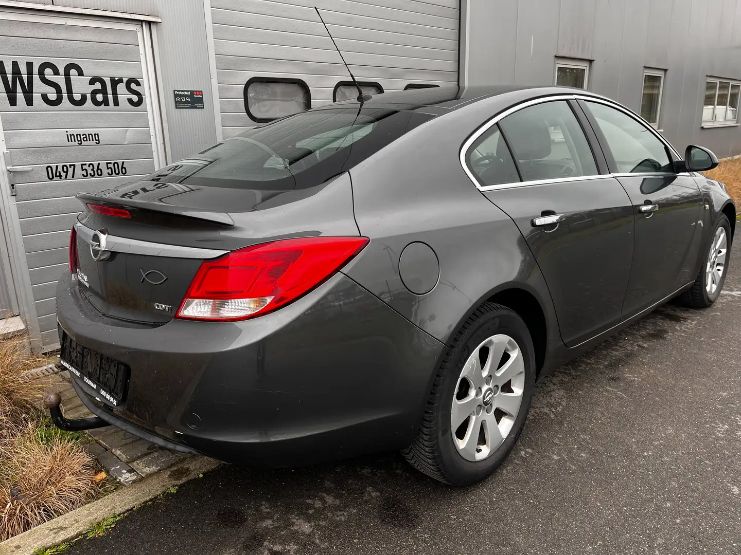 Opel Insignia 2.0 CDTi / ALU / CLIMA / TREKHAAK / CRUISE Gris - 2