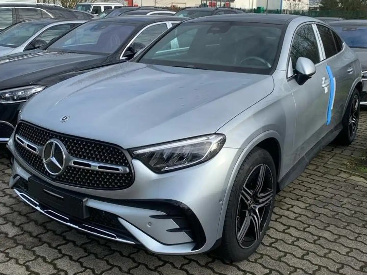 Mercedes-Benz GLC 200 GLC-Coupe GLC-Coupe 4Matic 9G-TRONIC AMG Line Adva Argent - 1