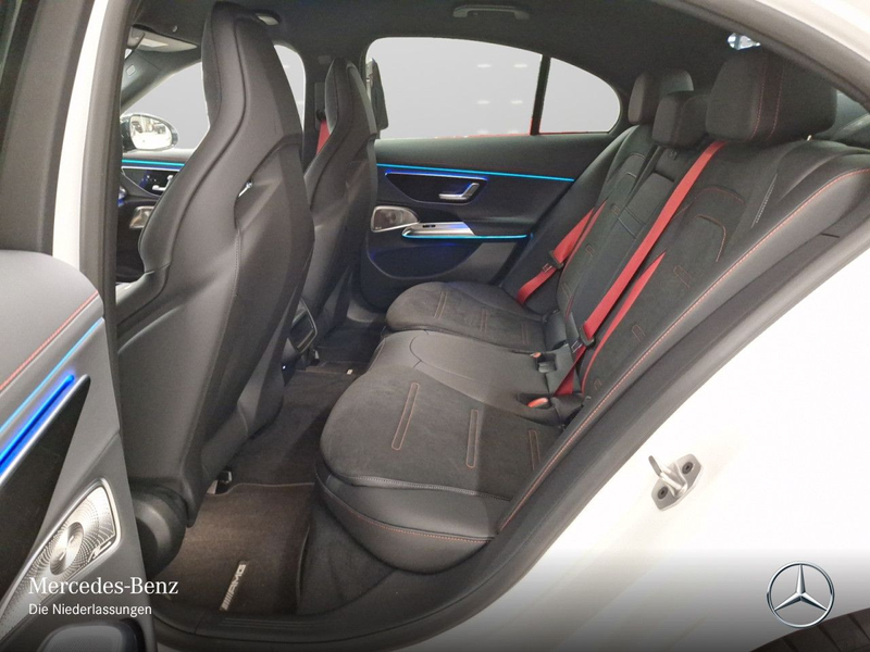 Mercedes-Benz E 53 AMG 4M Hybrid Perf-Sitze Fahrass 360° Distr+ — photo 12