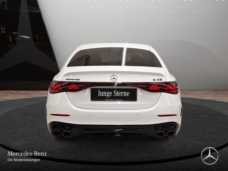 Mercedes-Benz E 53 AMG 4M Hybrid Perf-Sitze Fahrass 360° Distr+ — photo 9