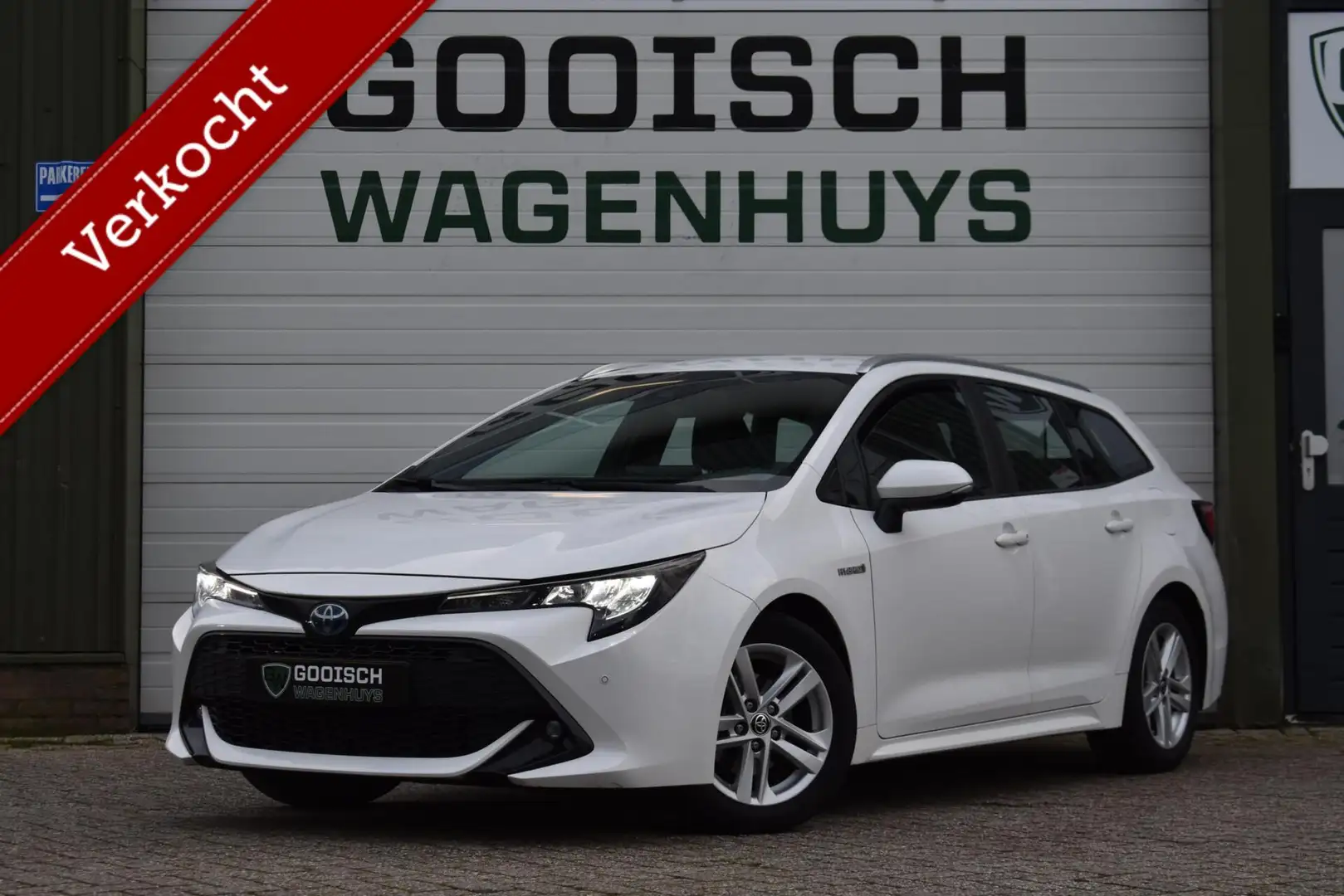 Toyota Corolla Touring Sports 1.8 Hybrid Active | Trekhaak | Carp Wit - 1