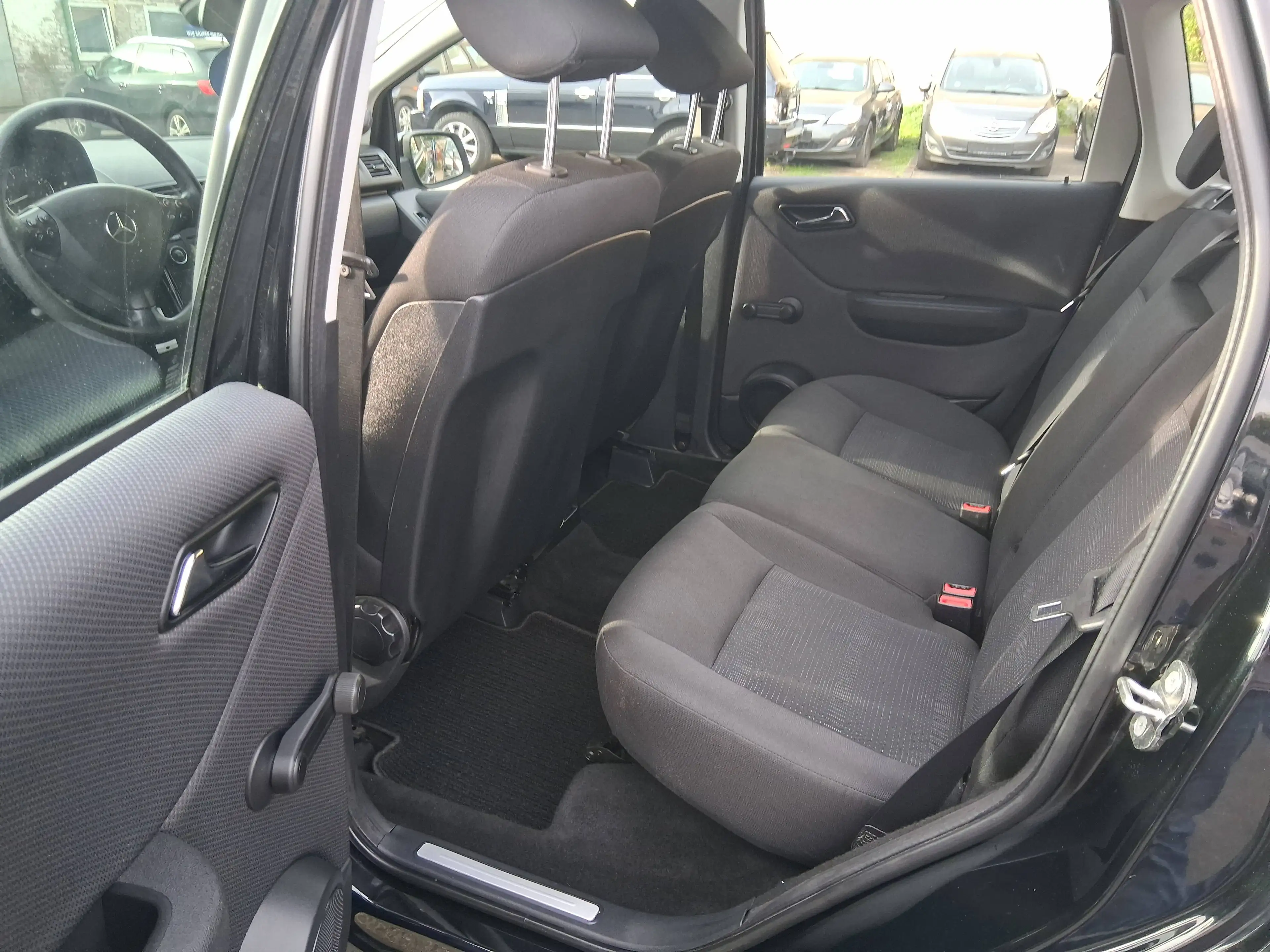 Mercedes-Benz A 160 A-Klasse  5-Türer BlueEFFICIENCY — photo 10