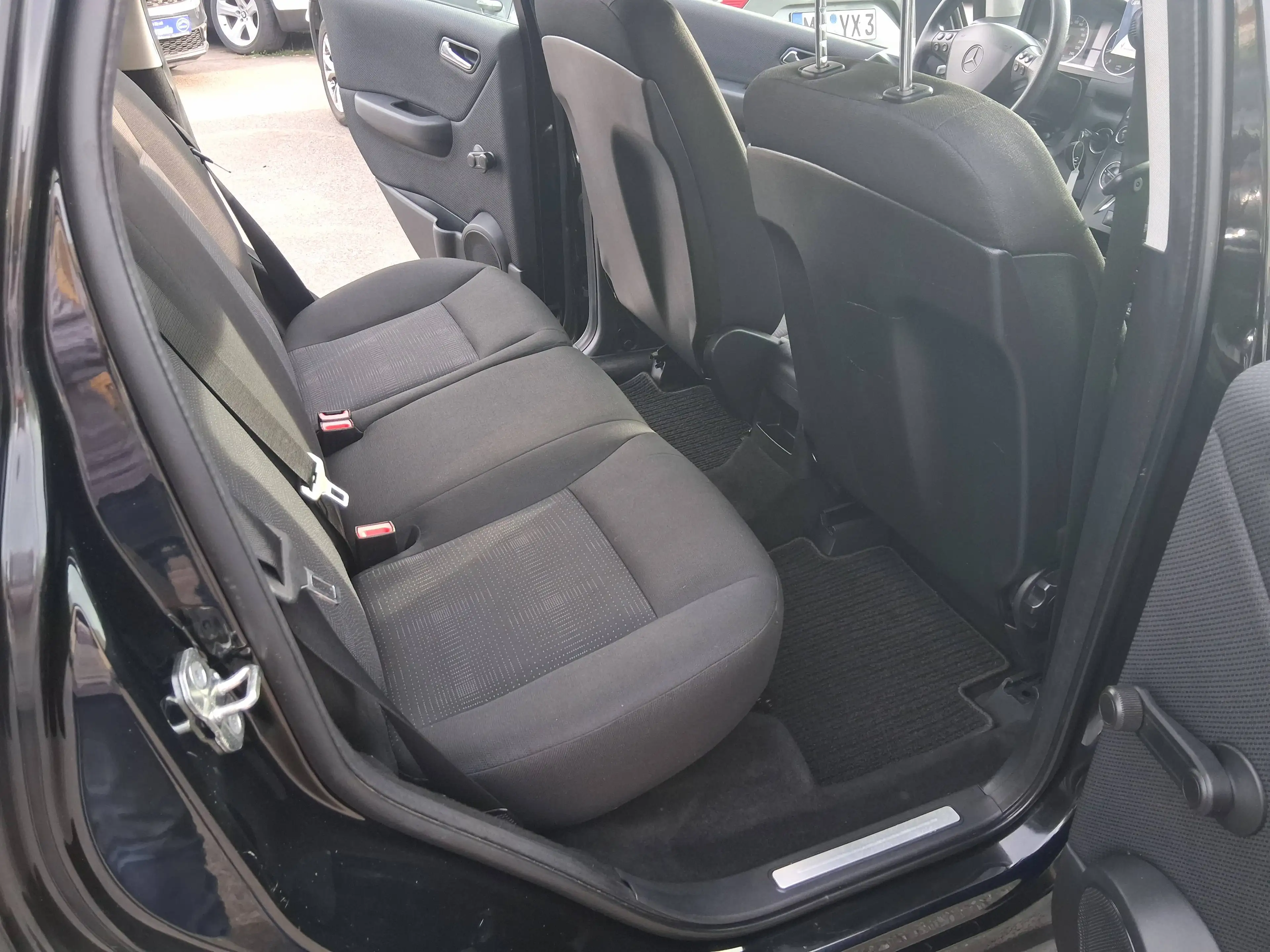 Mercedes-Benz A 160 A-Klasse  5-Türer BlueEFFICIENCY — photo 12