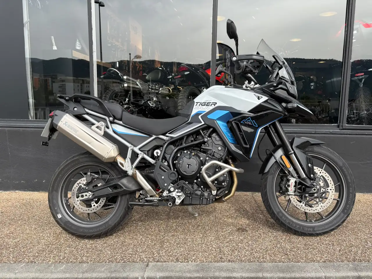 Triumph Tiger 900