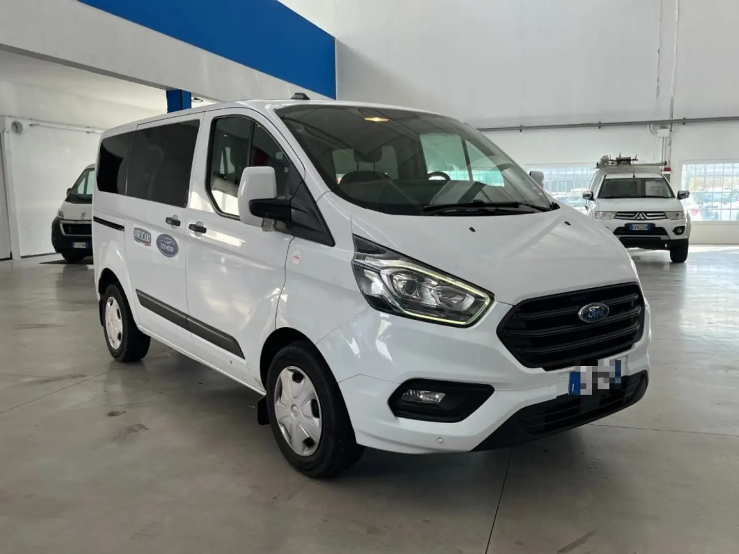 Ford Tourneo Custom 320 2.0 TDCi 105CV PL* 9 posti *prezzo reale Bianco - 1