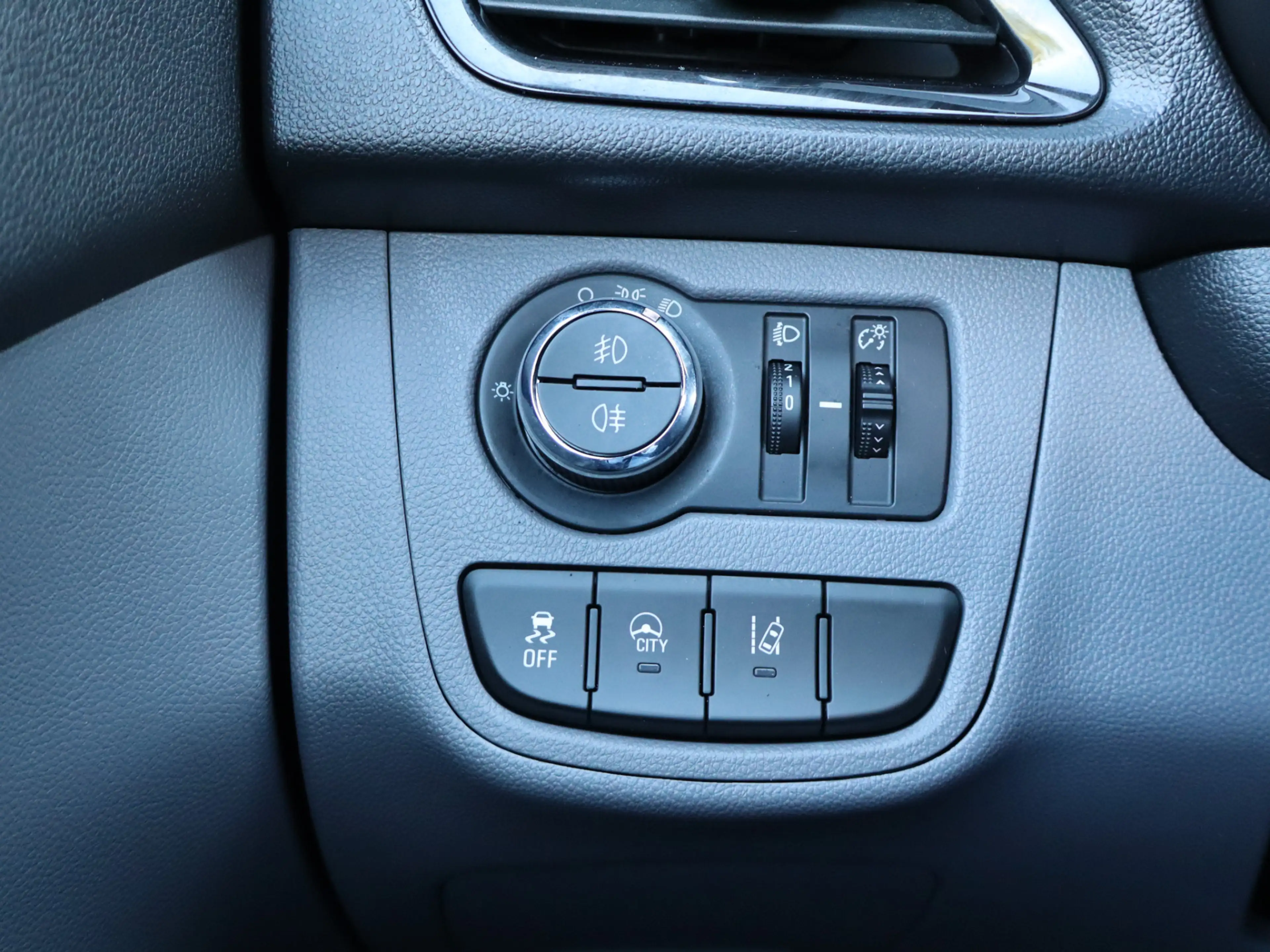Opel Karl 1.0 ecoFLEX Cosmo SCHUIFKANTEL DAK I Cosmo I Winte — photo 13