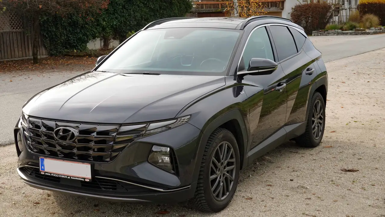 Hyundai TUCSON Tucson 1,6 CRDI 4WD 48V Prestige Line DCT Prestige Line — photo 1 of 40