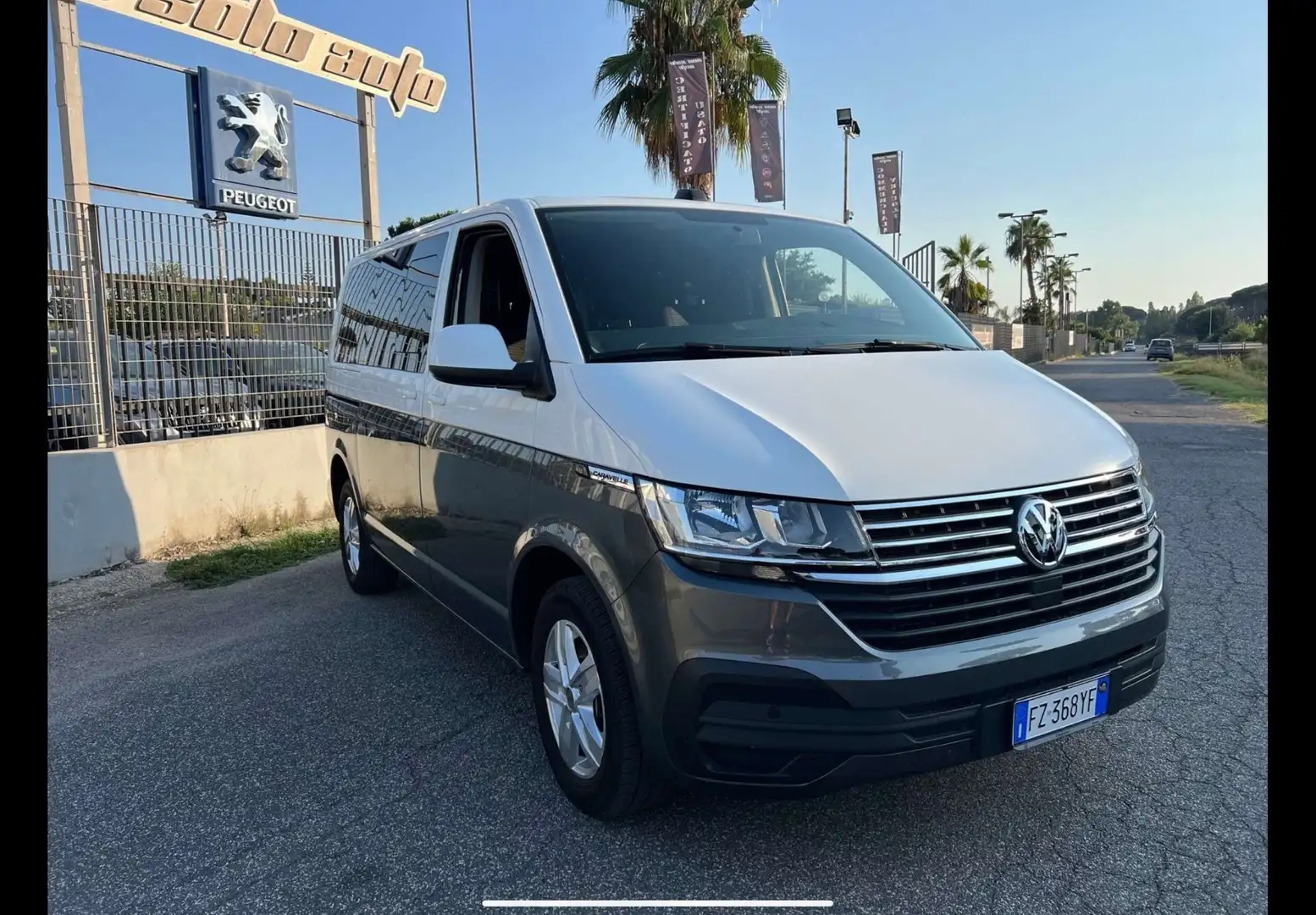 Volkswagen T6.1 Caravelle 2.0 tdi  150cv dsg Gris - 2