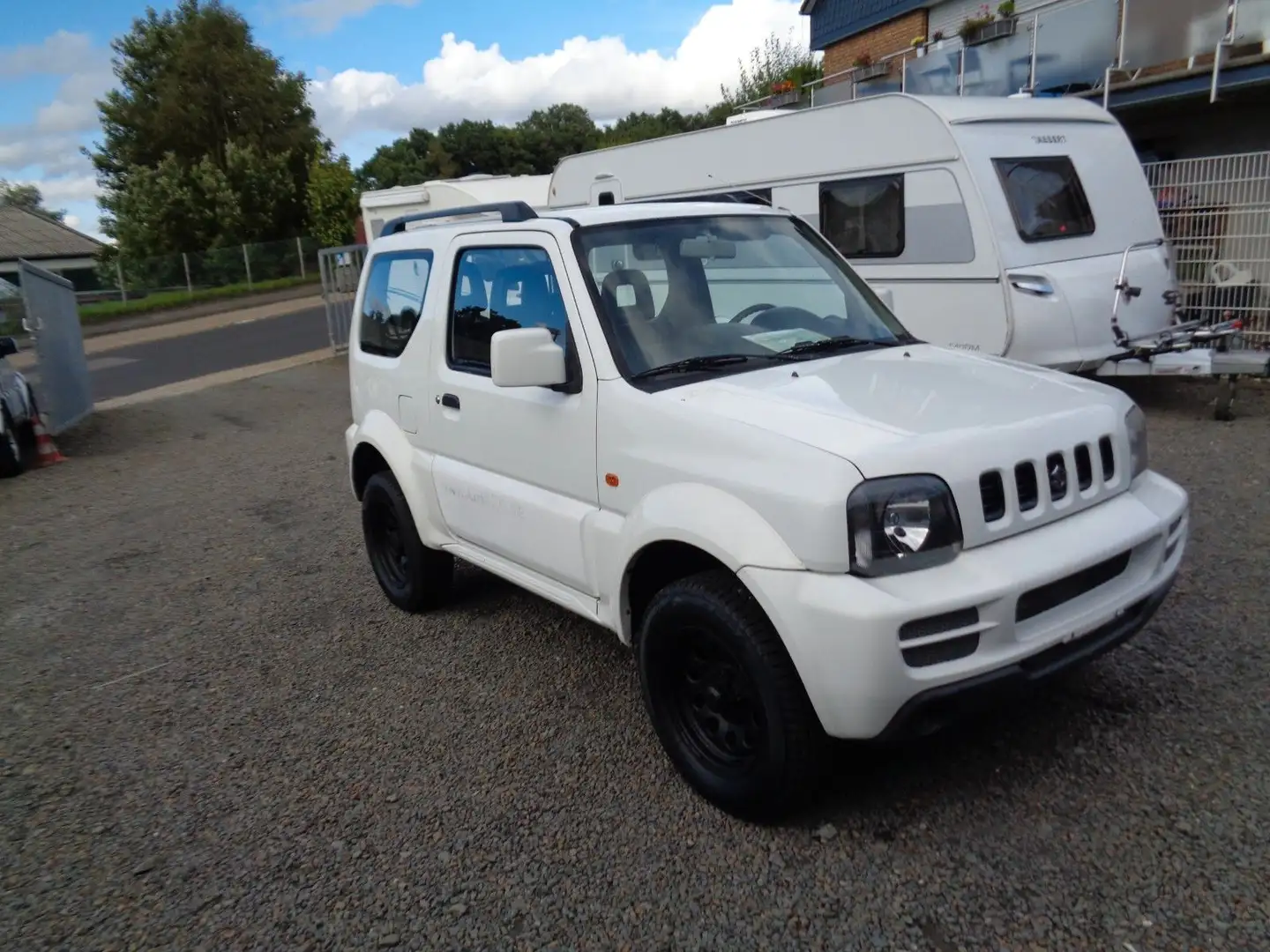 Suzuki Jimny 1.3 4WD Club Weiß - 2