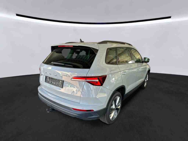 Skoda Karoq Style 2.0TDI DSG LED Navi RFK PANO ACC AHK — photo 3