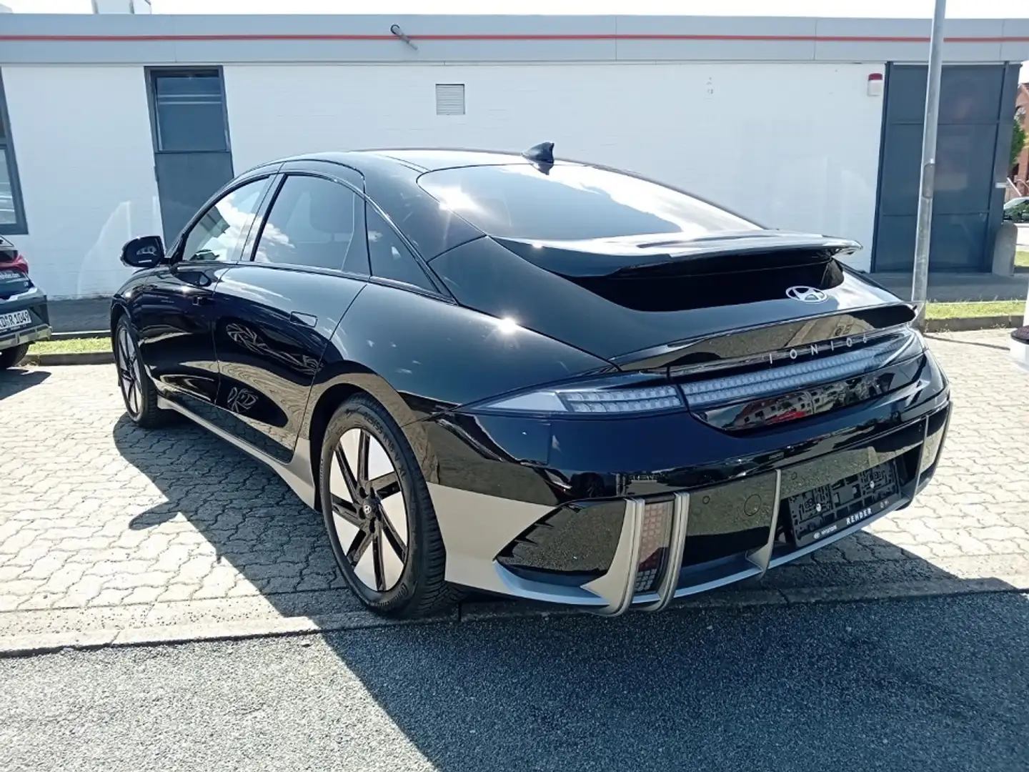 Hyundai IONIQ 6 77,4kWh TECHNIQ-Paket inkl. Park-Paket Zwart - 2