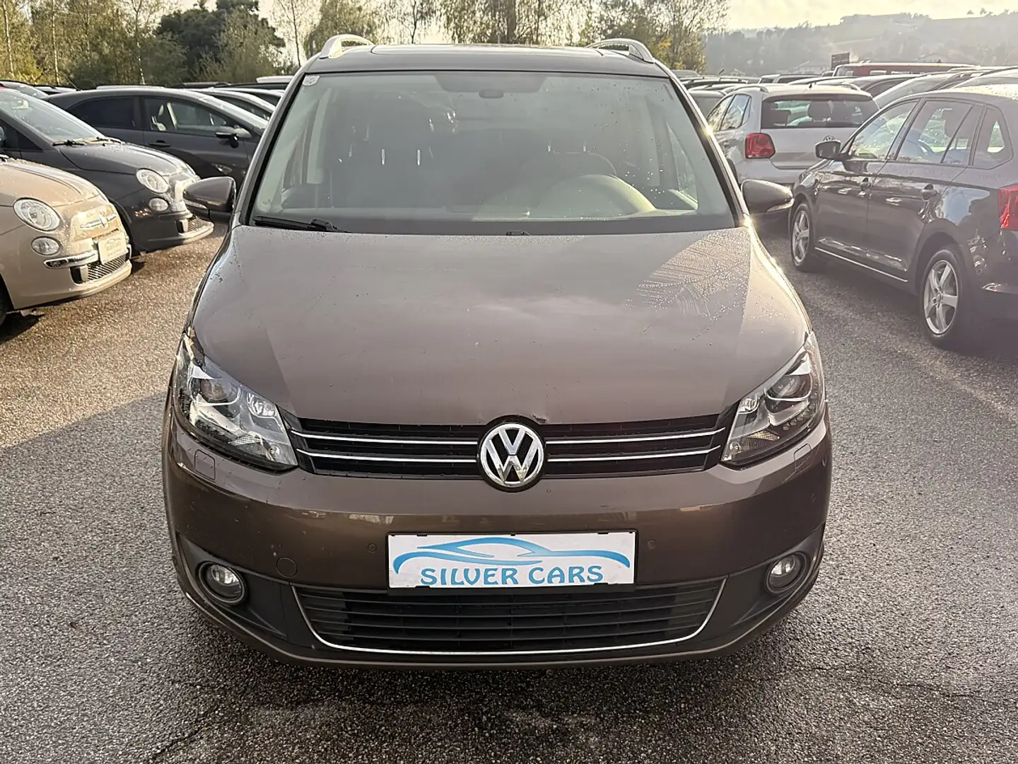 Volkswagen Touran Sky 2,0 TDI DPF Braun - 2