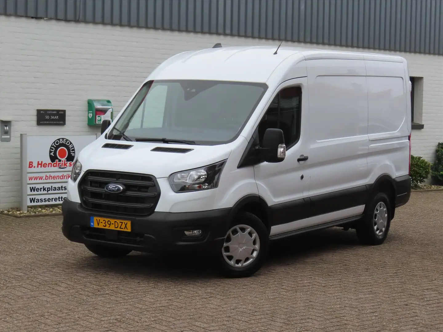 Ford Transit GB 350 L2H2 TDCi 105pk FWD Trend/ Trekhaak met 250 Blanco - 1