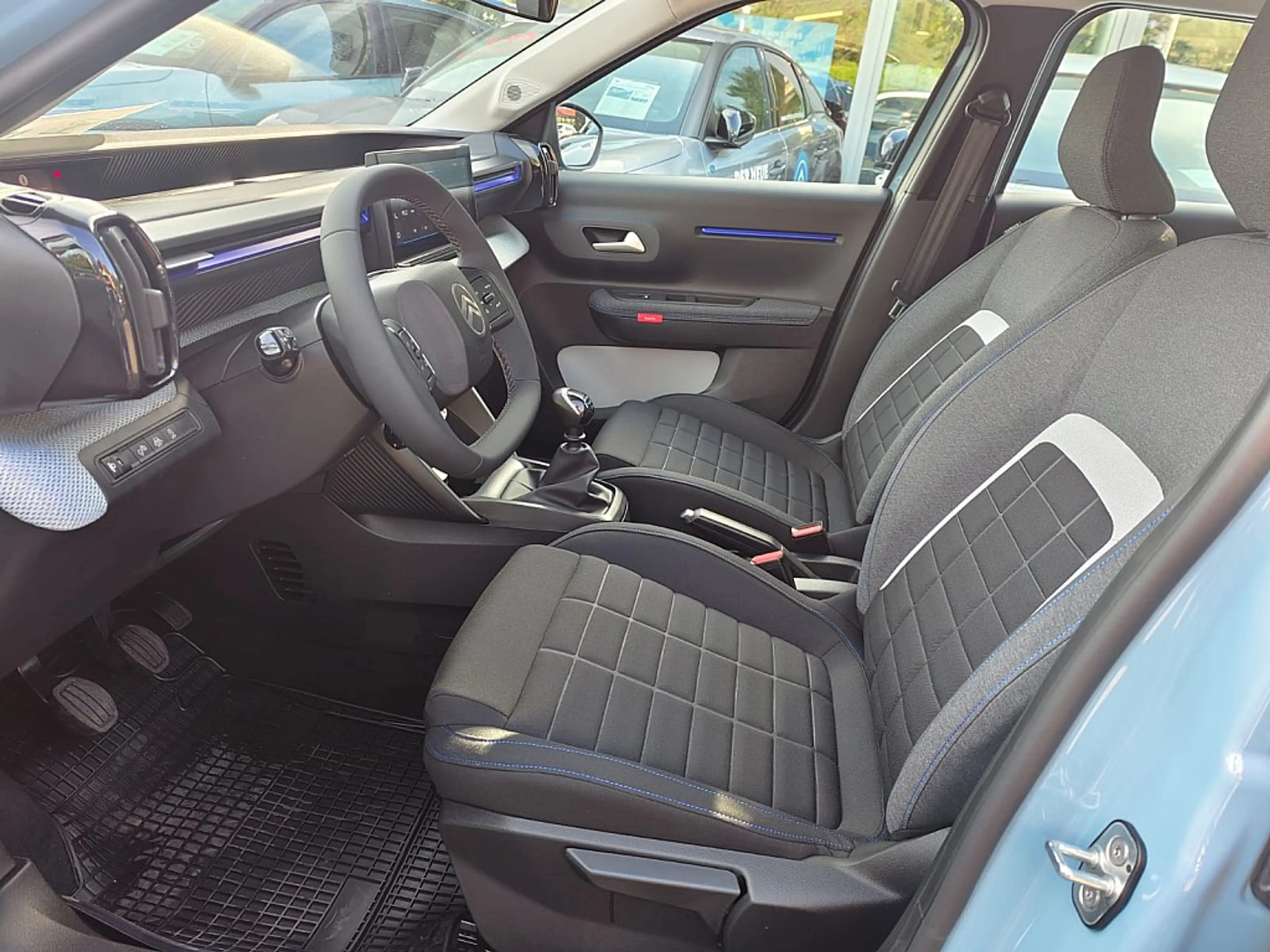 Citroen C3 PureTech 100 S&S 6-Gang-Manuell PLUS AKTION — photo 10