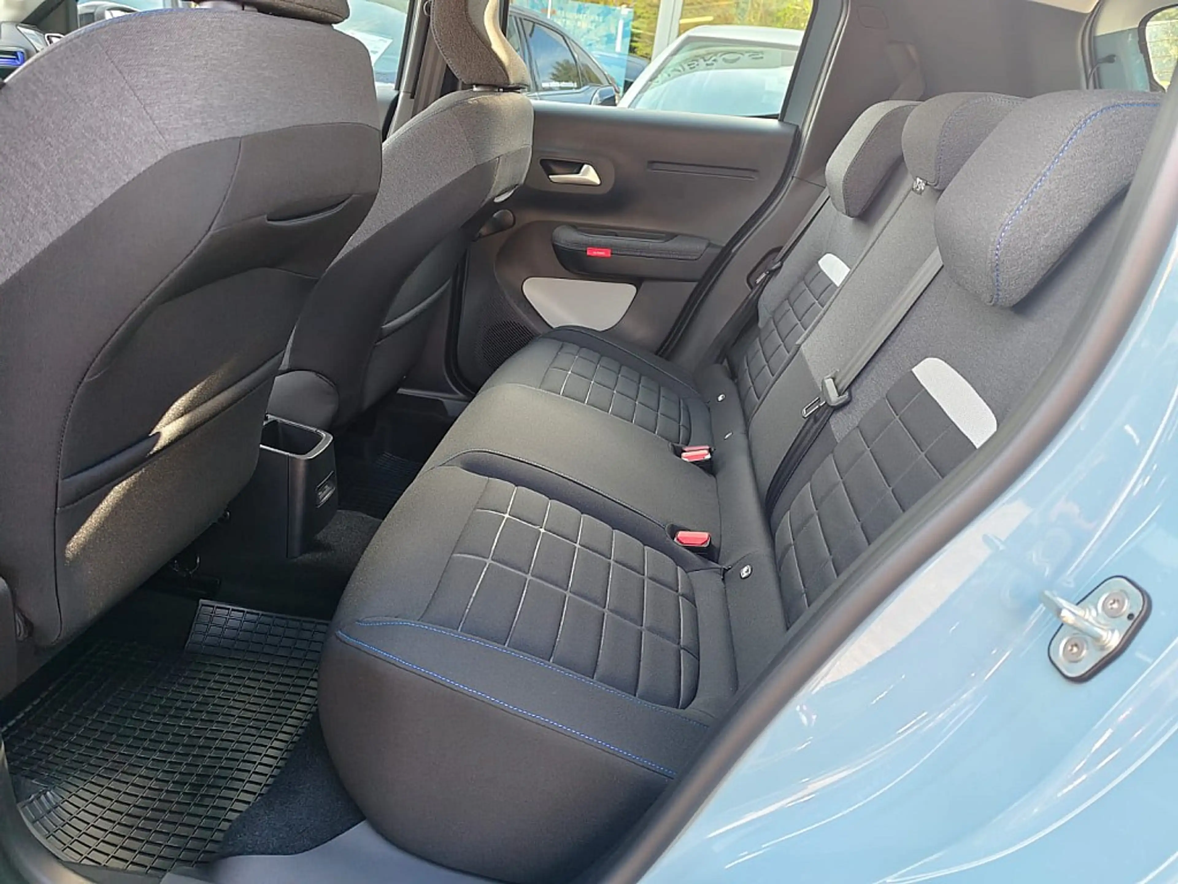 Citroen C3 PureTech 100 S&S 6-Gang-Manuell PLUS AKTION — photo 15