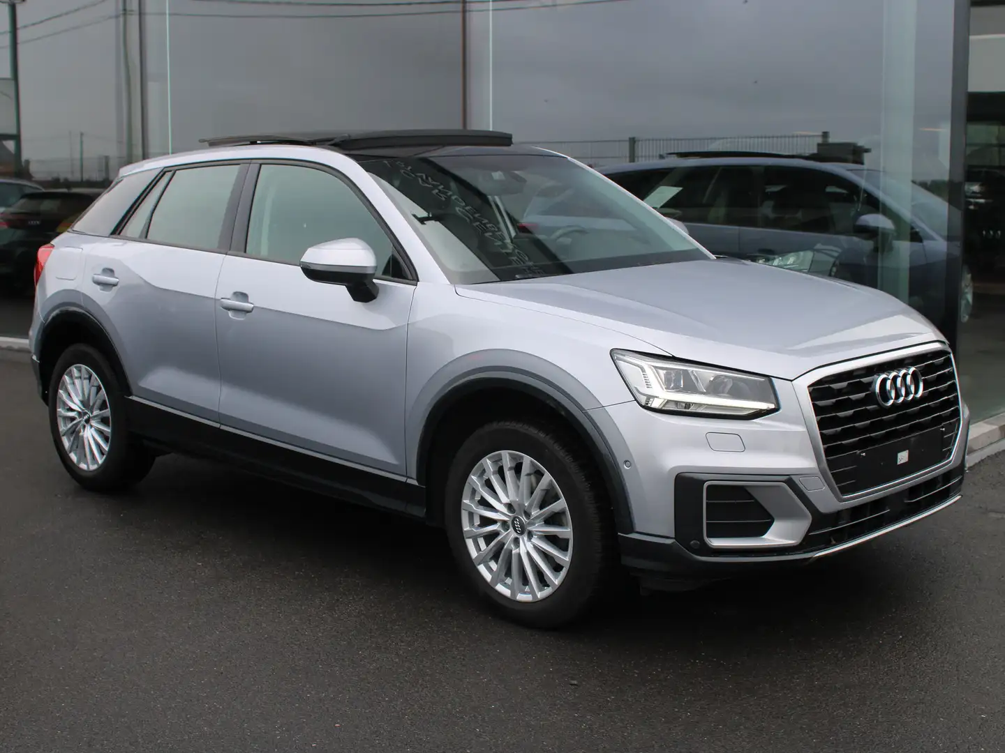 Audi Q2 1.0 TFSI Design-AC-CAMERA-NAVI-TREKH-FULL OPTION Zilver - 1