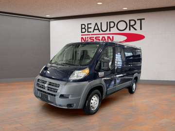 1500 Low Roof 136 po auto. & 8 PNEUS GARANTIE