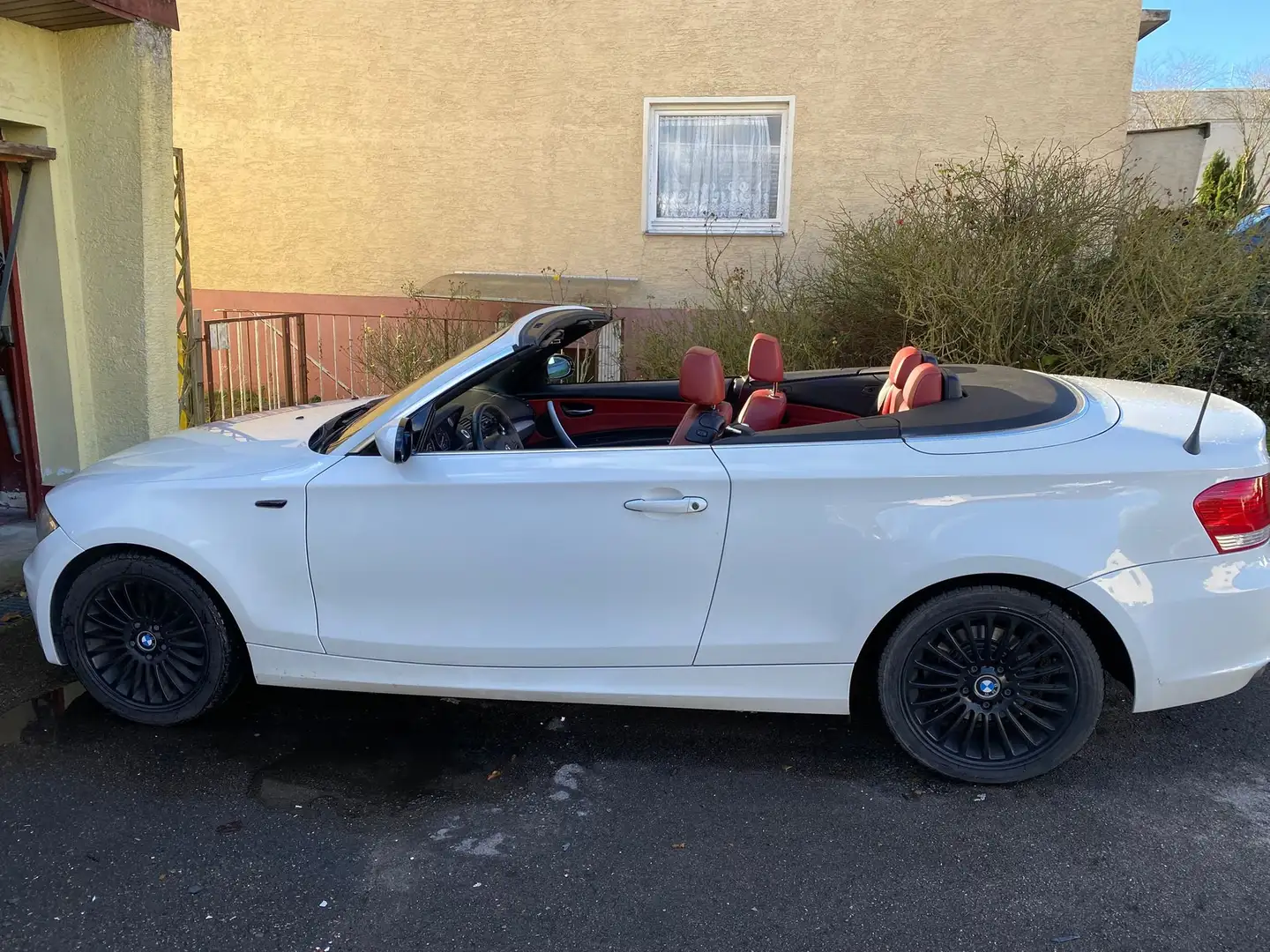 BMW 125 125i Cabrio Aut. Alb - 1