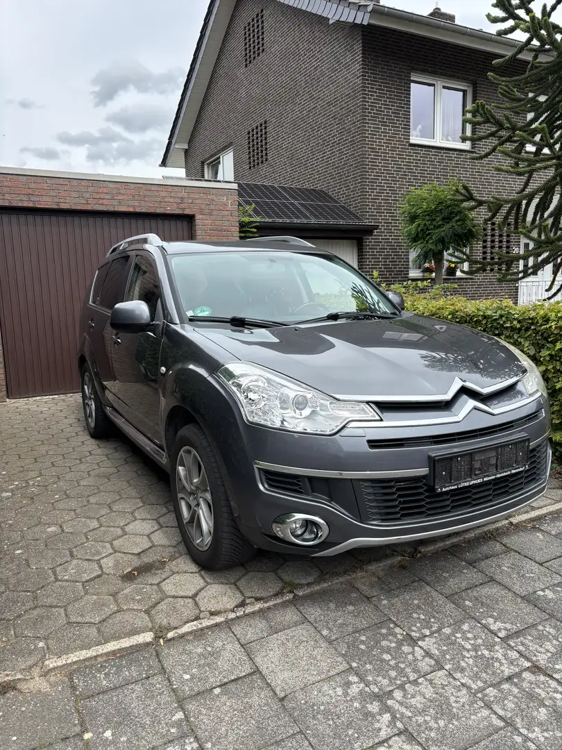 Citroen C-Crosser - 1