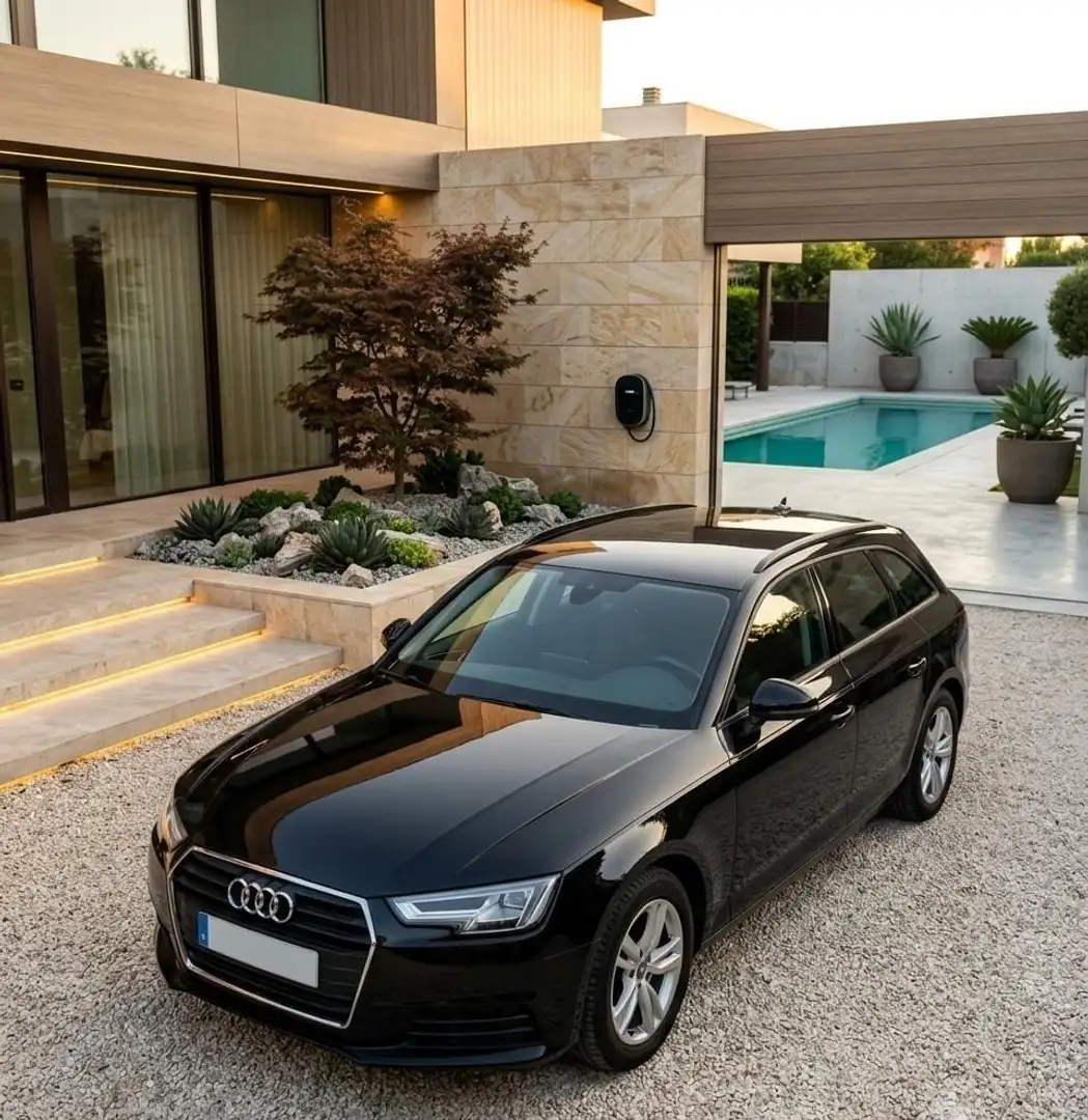 Audi A4 Avant 3.0TDI DPF S line edition 204 - 1