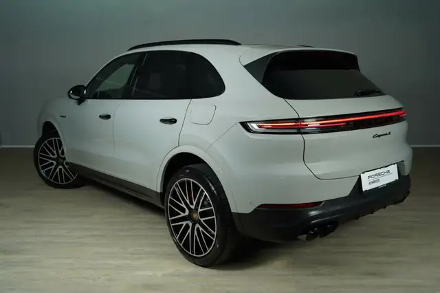 Porsche Cayenne S E-Hybrid Coupé Ansicht 4