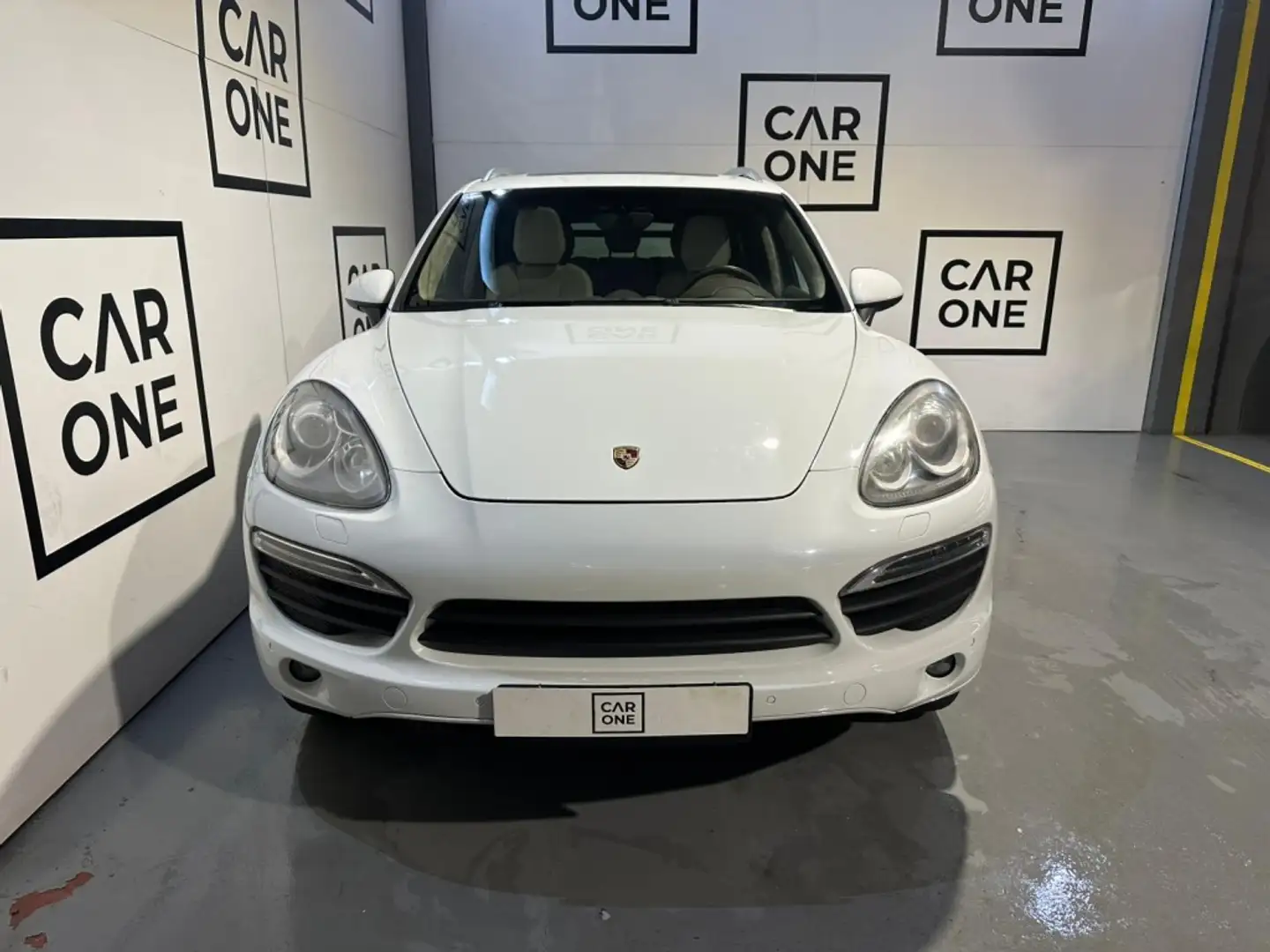 Porsche Cayenne S Aut. Weiß - 2