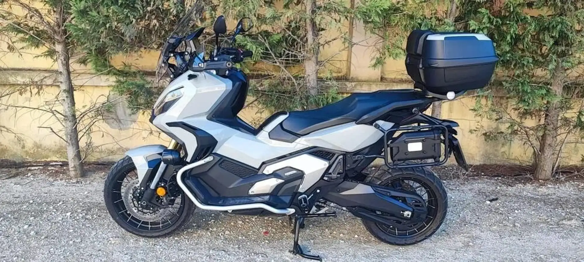 Honda X-ADV 750 DCT Adventure Gri - 1