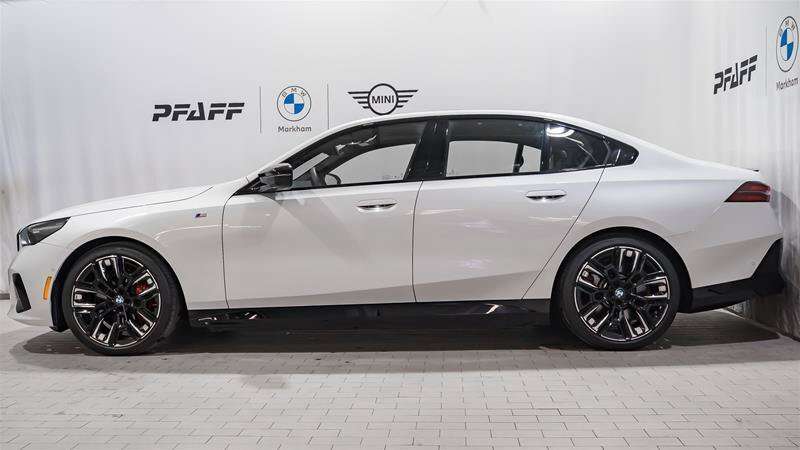 2025 BMW i5 i5 M60 xDrive-Premium Enhanced Package-M Sport Pro — снимка 1