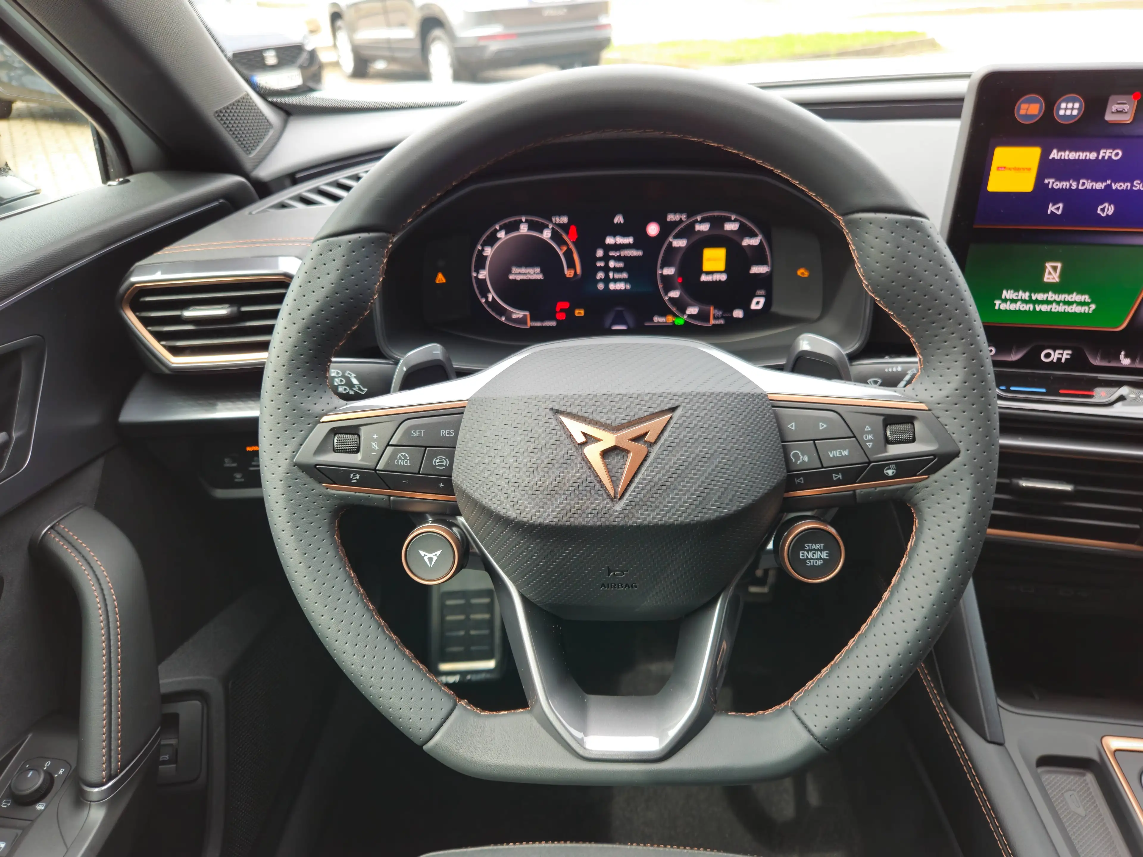 CUPRA Formentor VZ 2.0 TSI 245 kW 4Drive *Matrix-LED, Navi, DCC, Sennheiser, AHZV, ACC, elektr. Heckklappe* — photo 13
