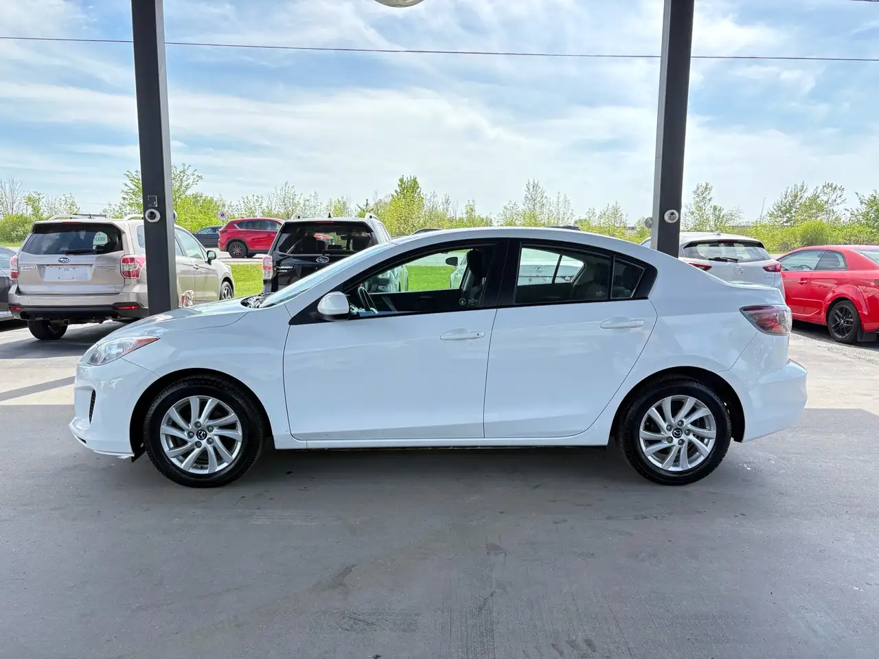 Mazda 3 снимка Mazda 3