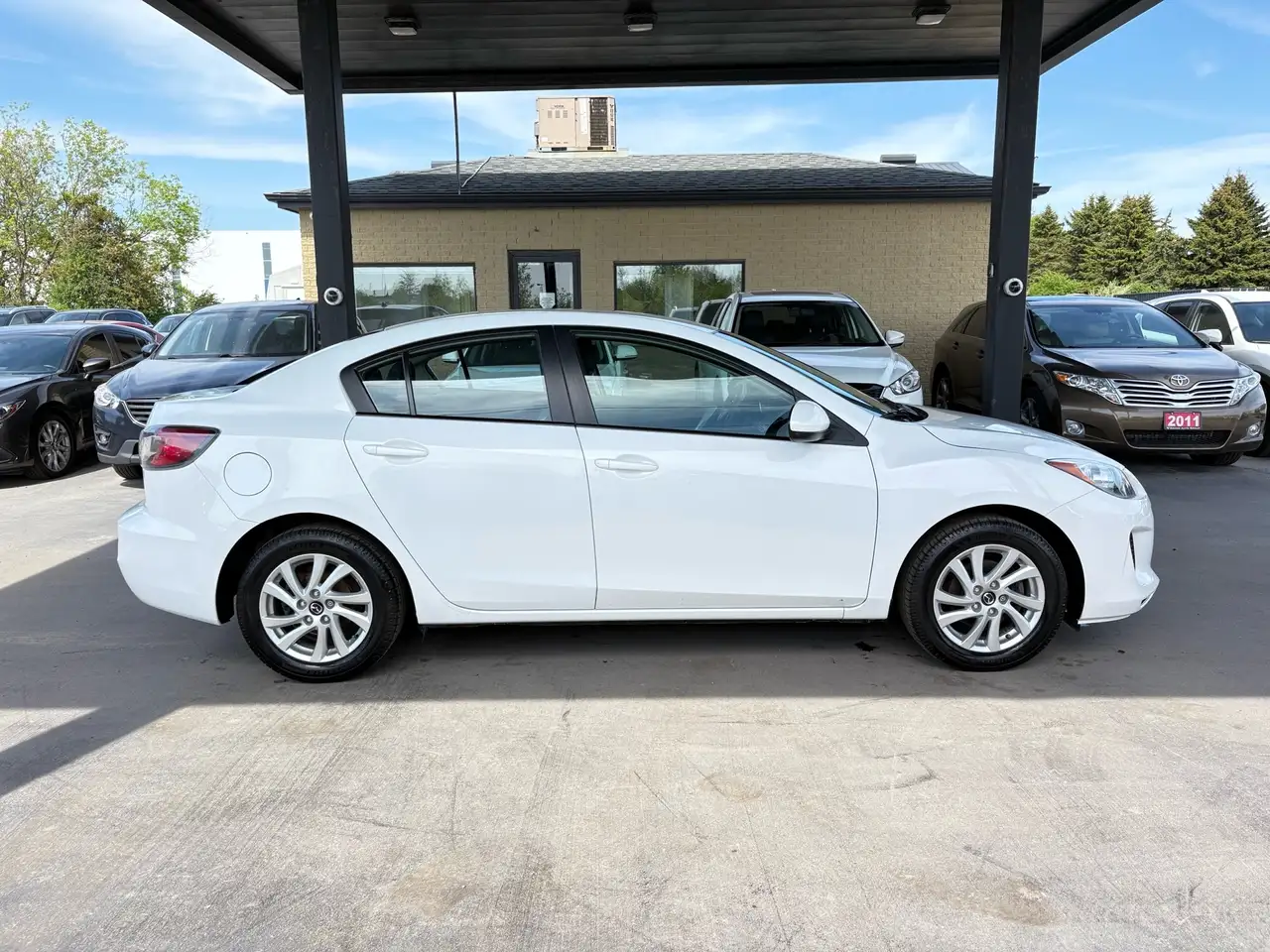 Mazda 3 снимка Mazda 3