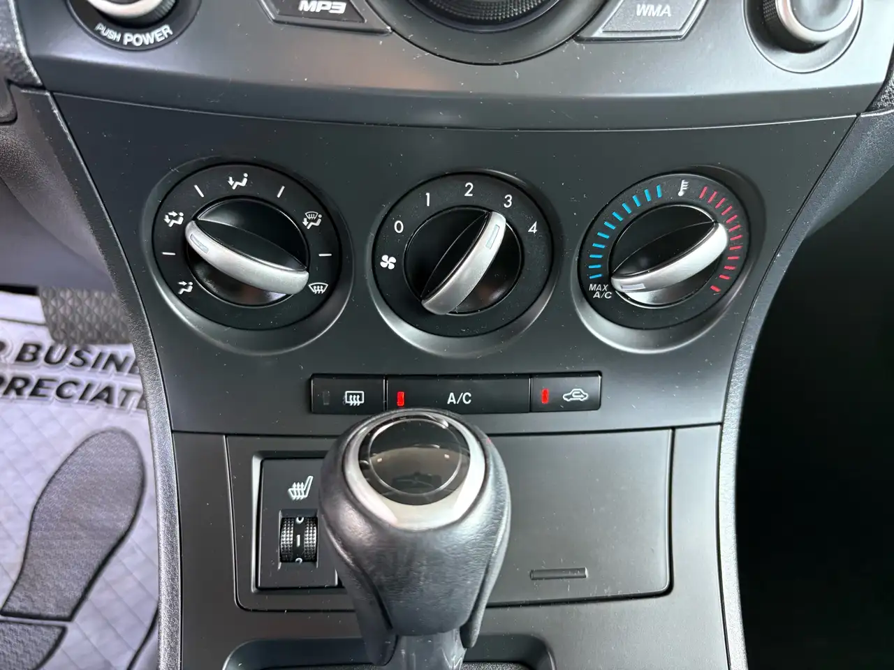 Mazda 3 снимка Mazda 3