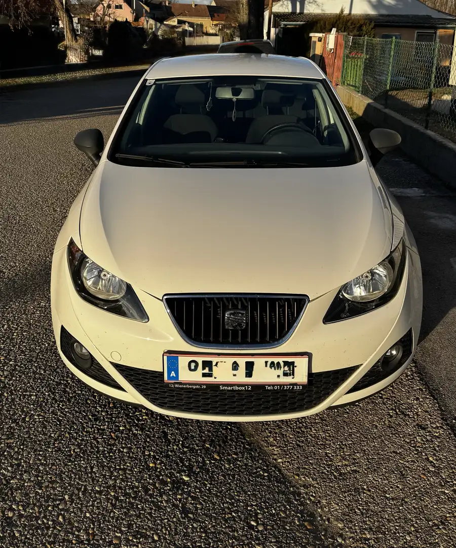 SEAT Ibiza Reference - 2