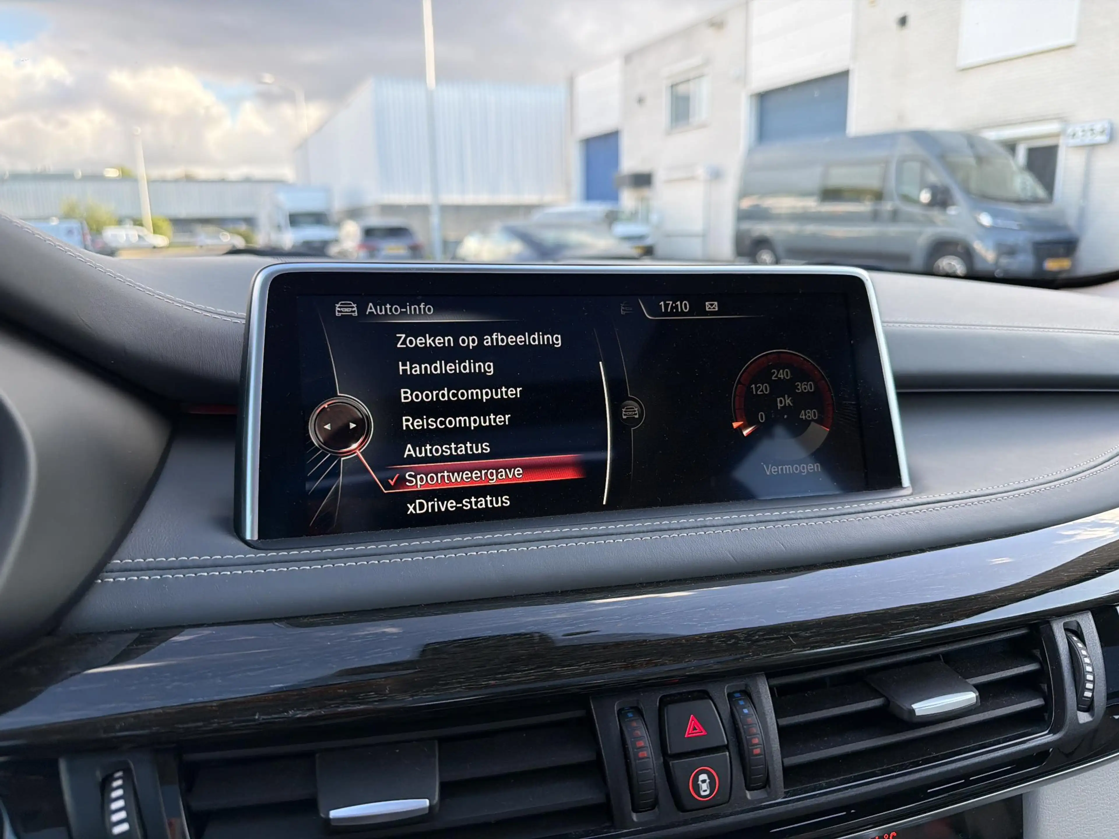 BMW X5 xDrive50i High Executive — photo 11