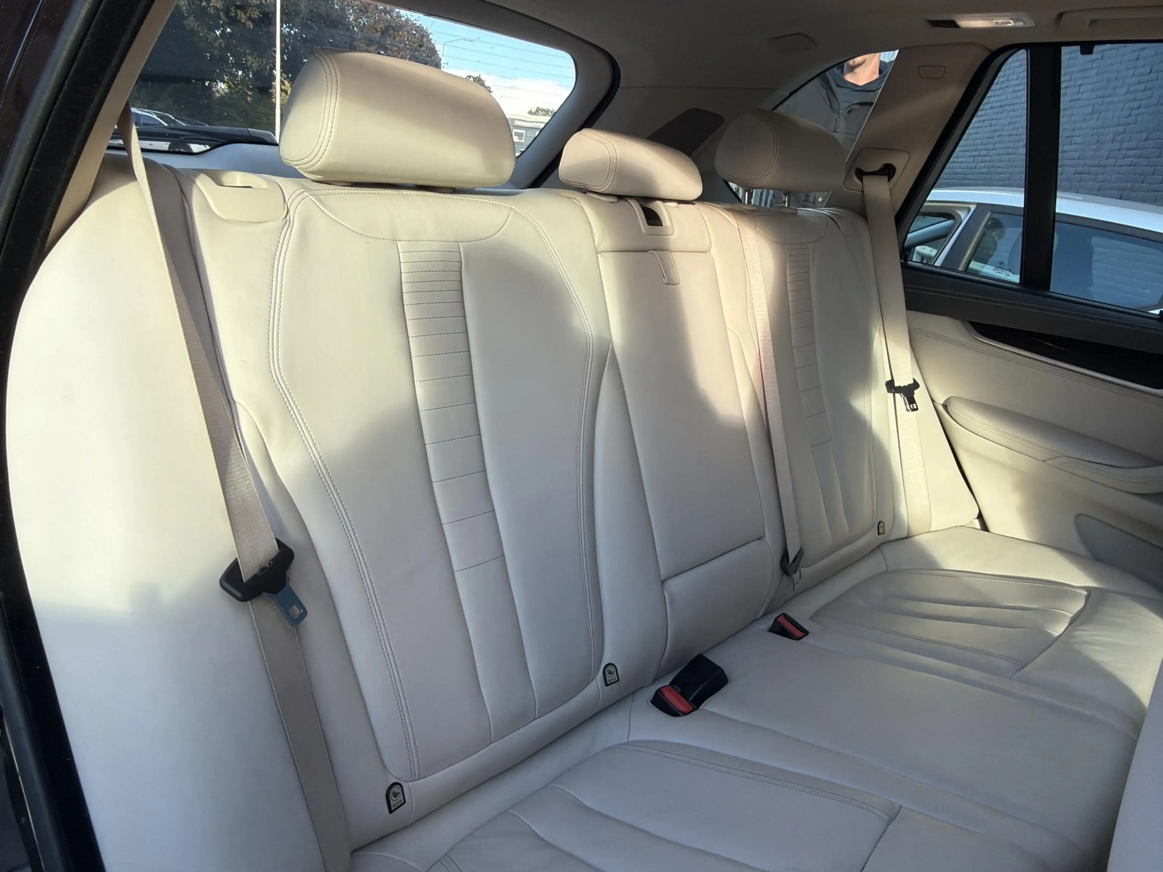 BMW X5 xDrive50i High Executive — photo 12