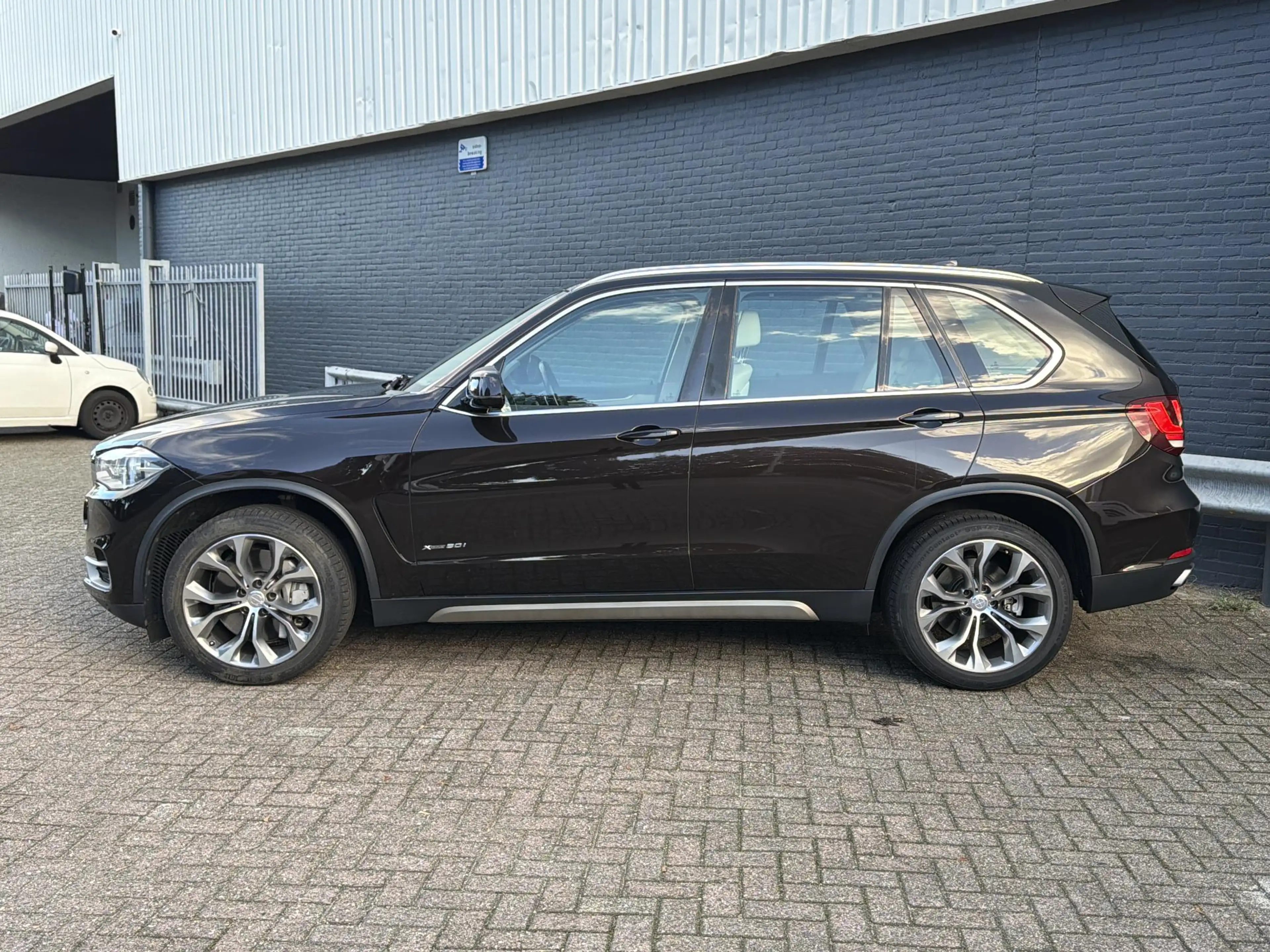 BMW X5 xDrive50i High Executive — photo 7