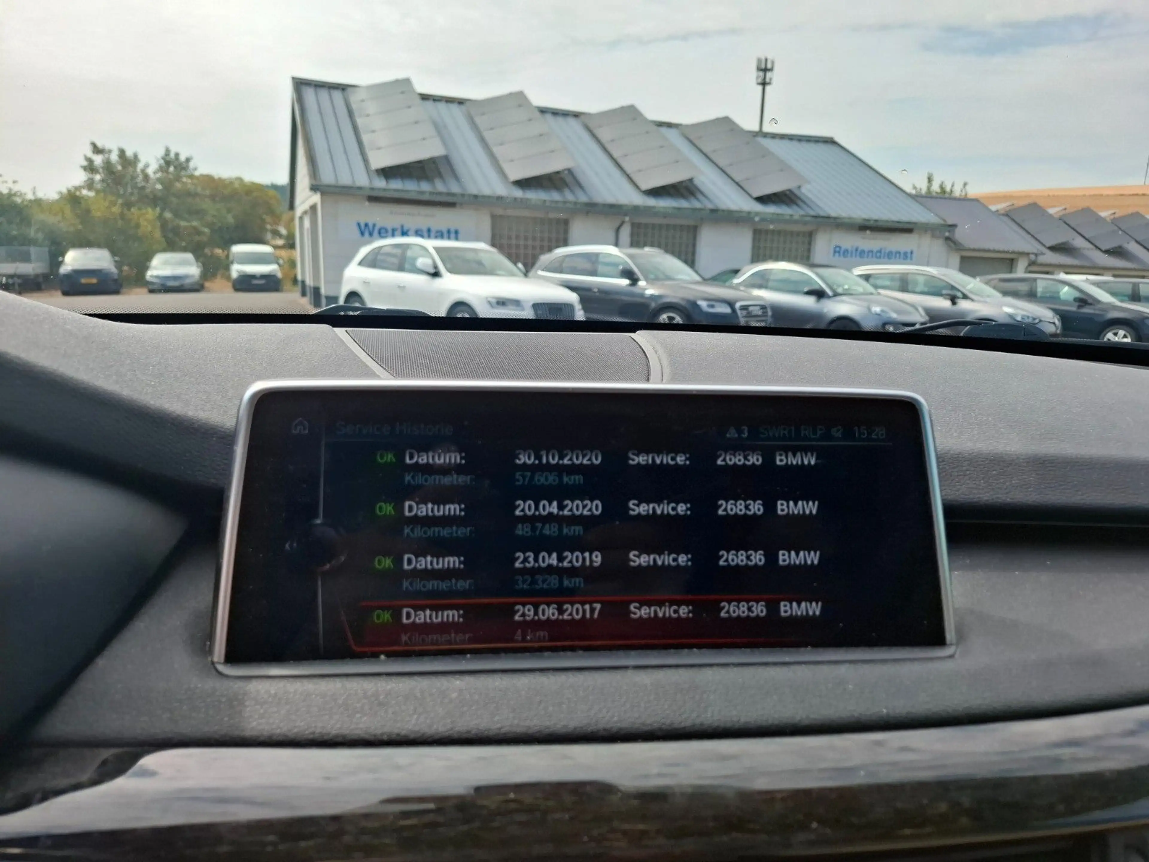 BMW X5 xDrive 40 e M-Sport PANO MEMORY KAMERA HIFI — photo 15