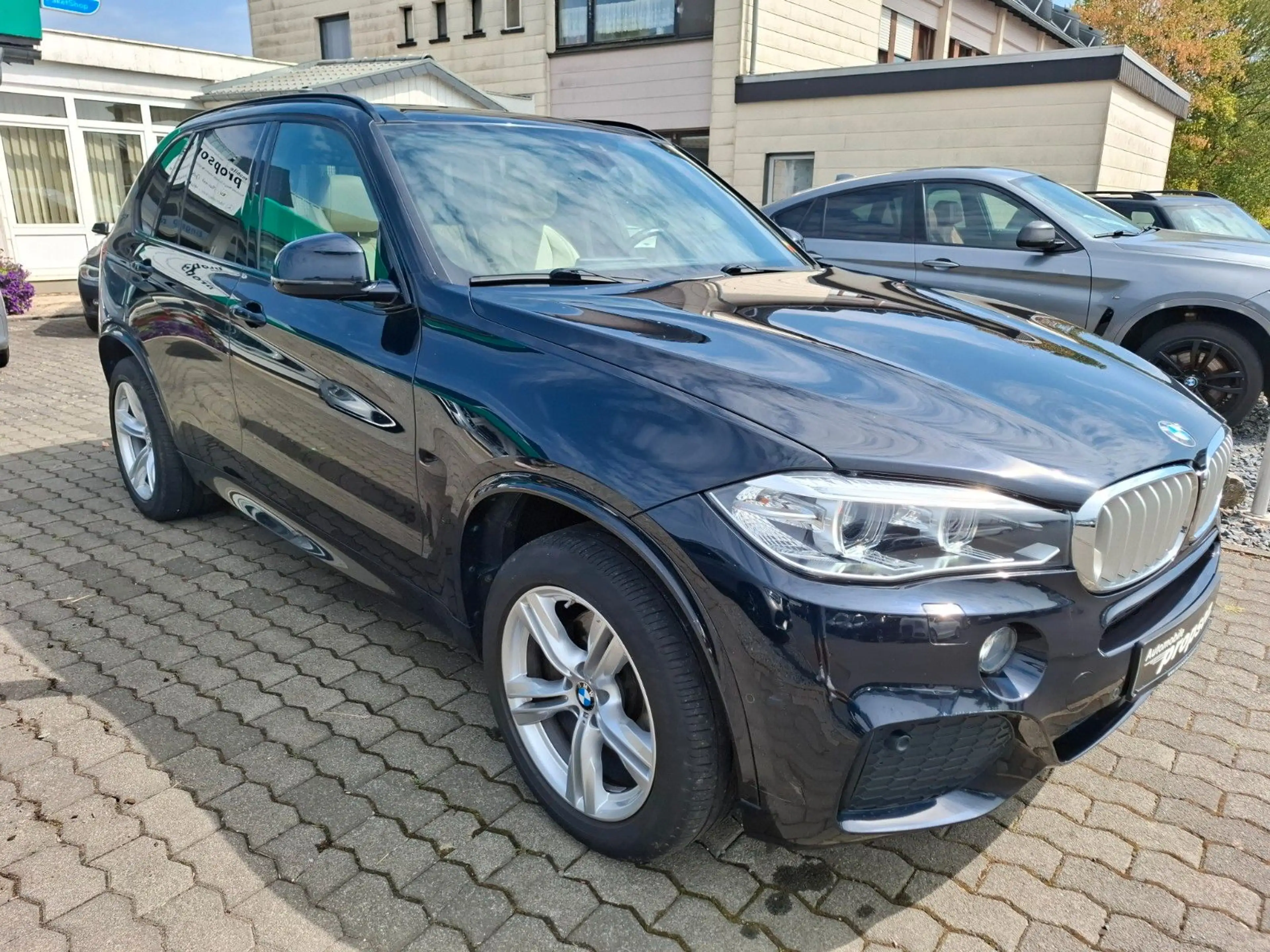 BMW X5 xDrive 40 e M-Sport PANO MEMORY KAMERA HIFI — photo 2