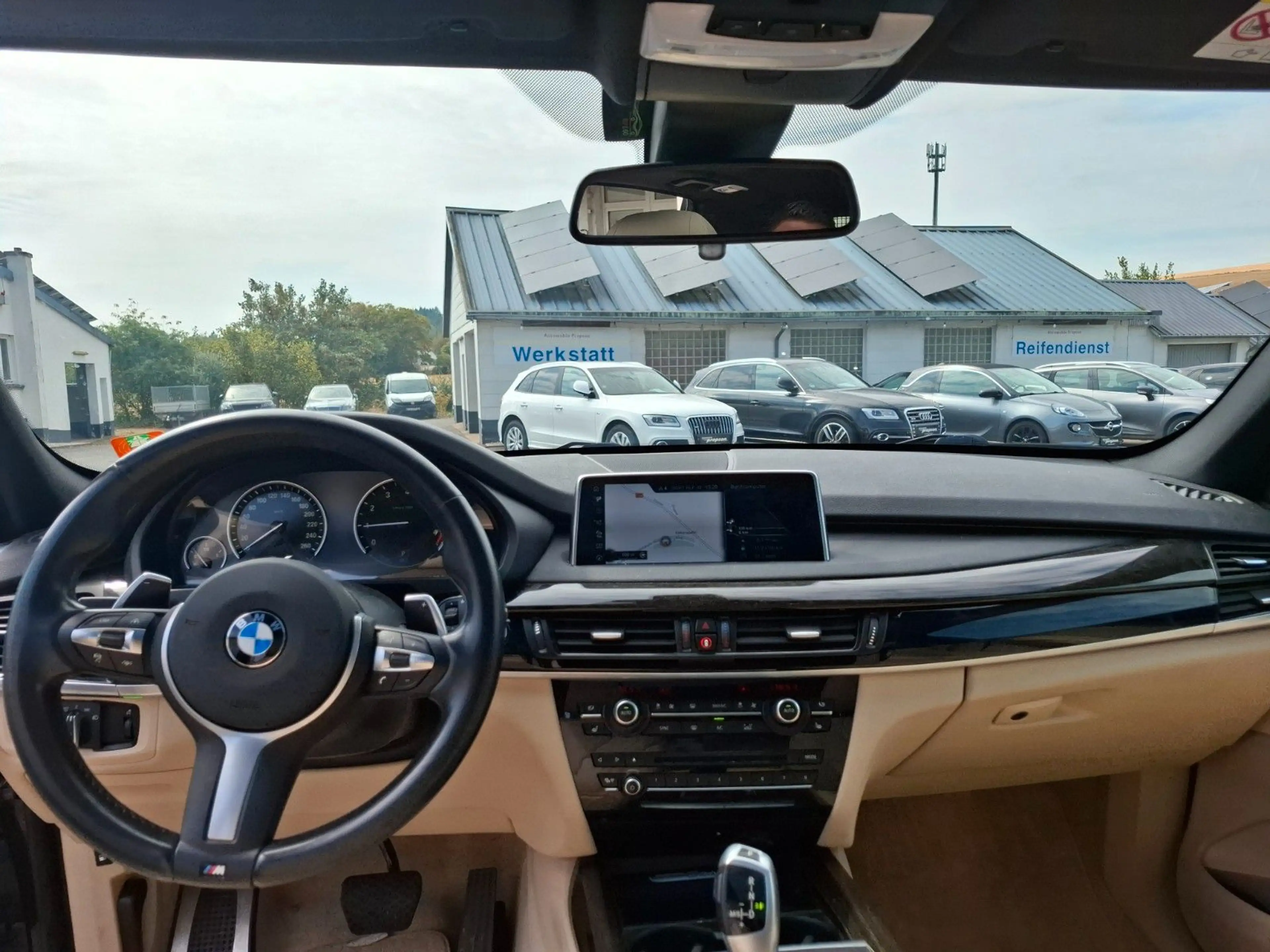 BMW X5 xDrive 40 e M-Sport PANO MEMORY KAMERA HIFI — photo 12
