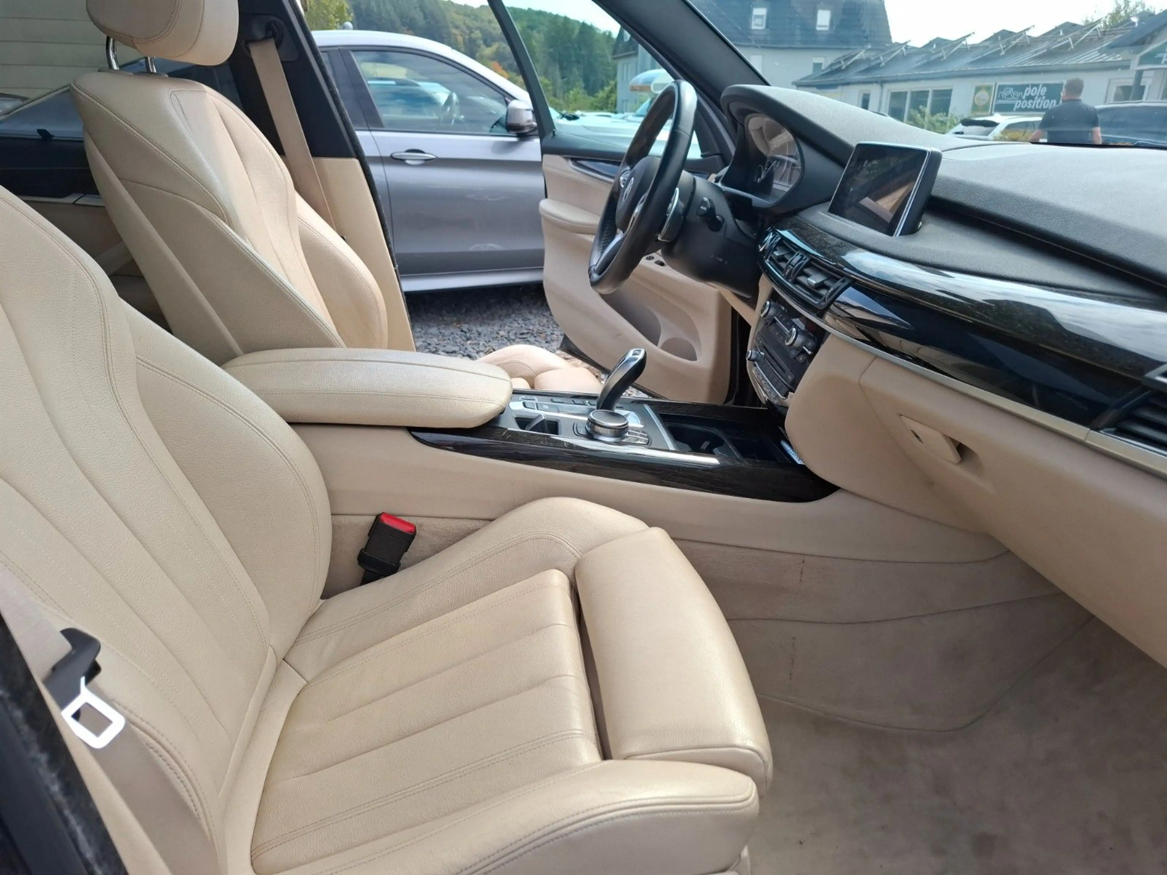 BMW X5 xDrive 40 e M-Sport PANO MEMORY KAMERA HIFI — photo 9
