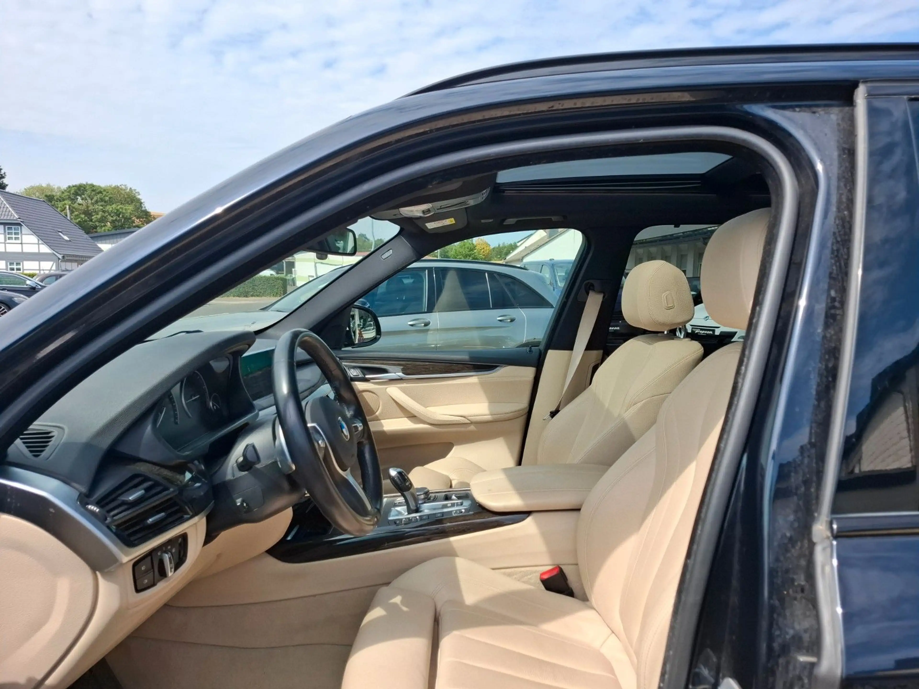 BMW X5 xDrive 40 e M-Sport PANO MEMORY KAMERA HIFI — photo 5