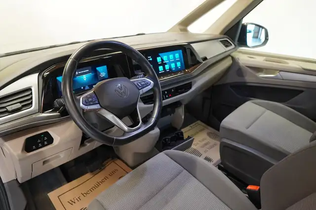 Volkswagen Multivan view 13